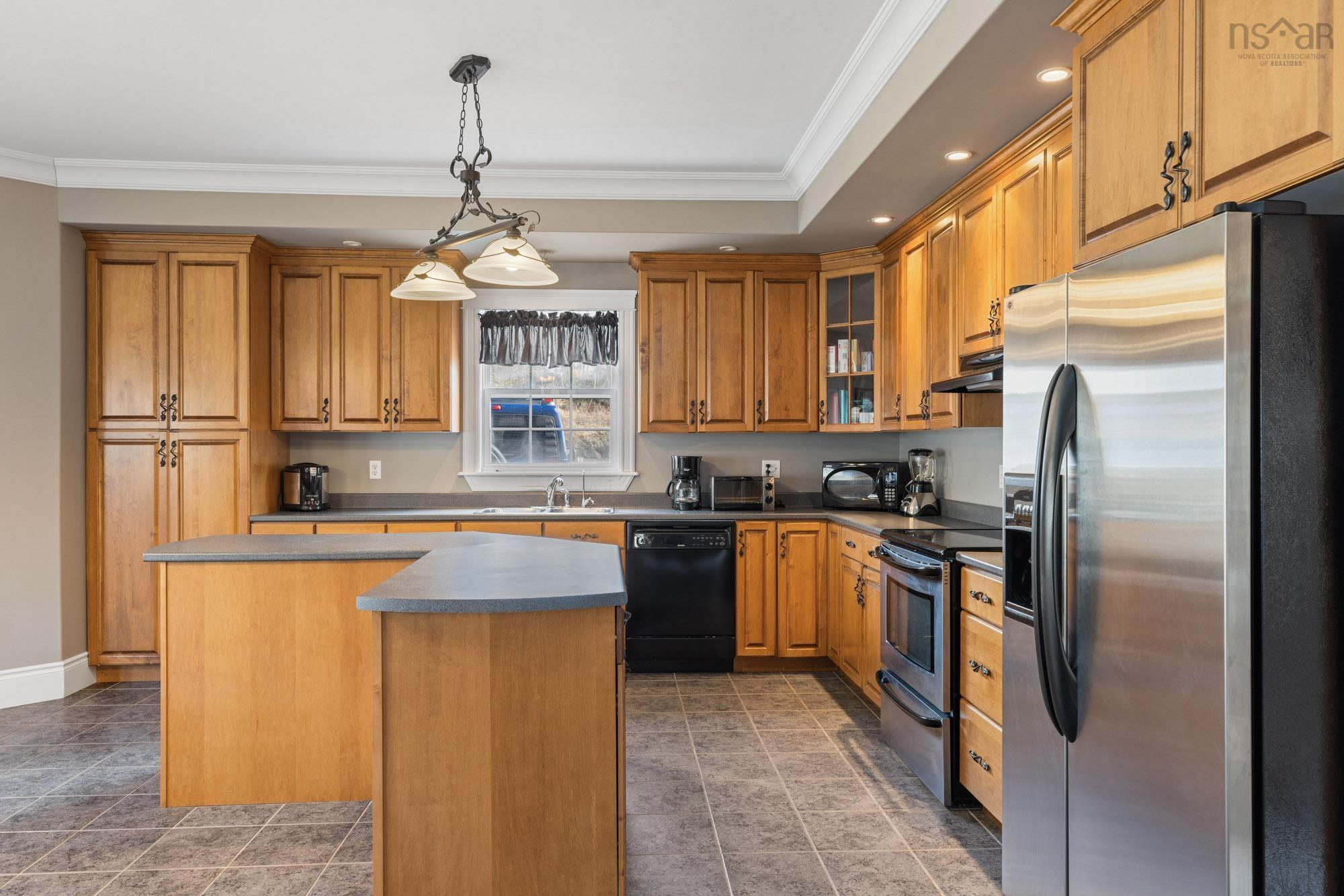 $1,500,000.00: 315 Highway 1, Mount Uniacke