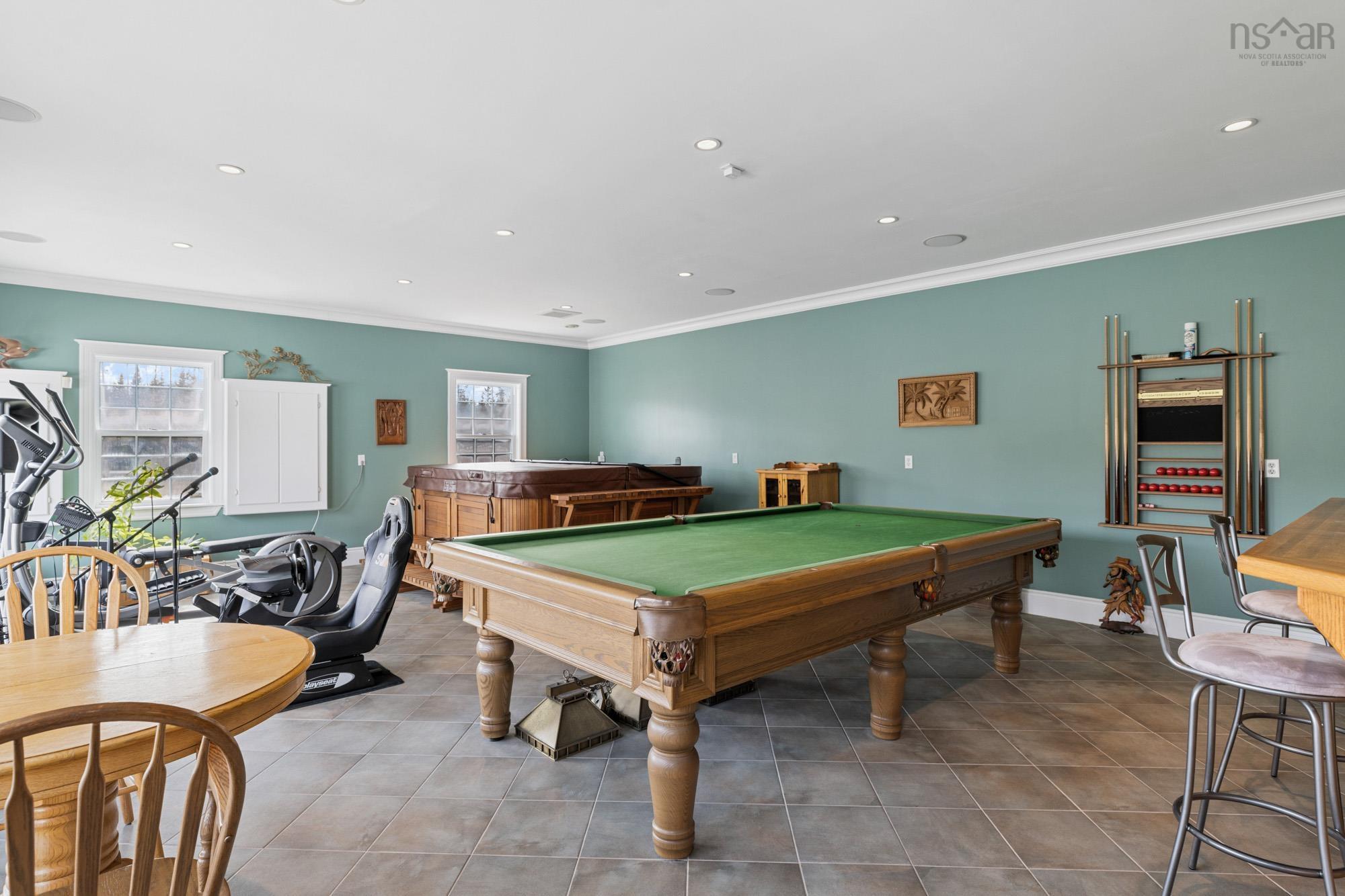 $1,500,000.00: 315 Highway 1, Mount Uniacke