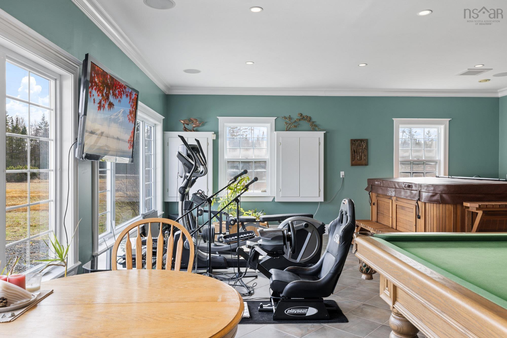 $1,500,000.00: 315 Highway 1, Mount Uniacke