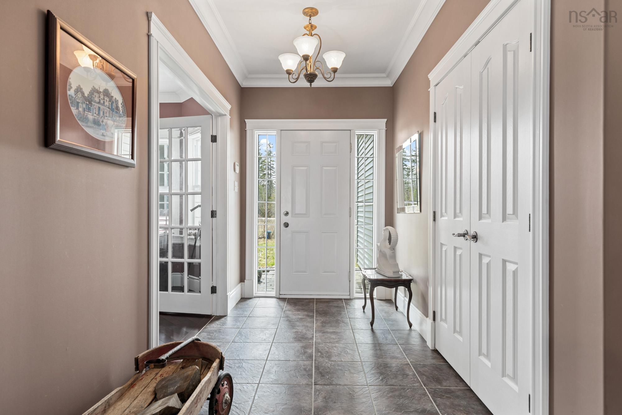 $1,500,000.00: 315 Highway 1, Mount Uniacke