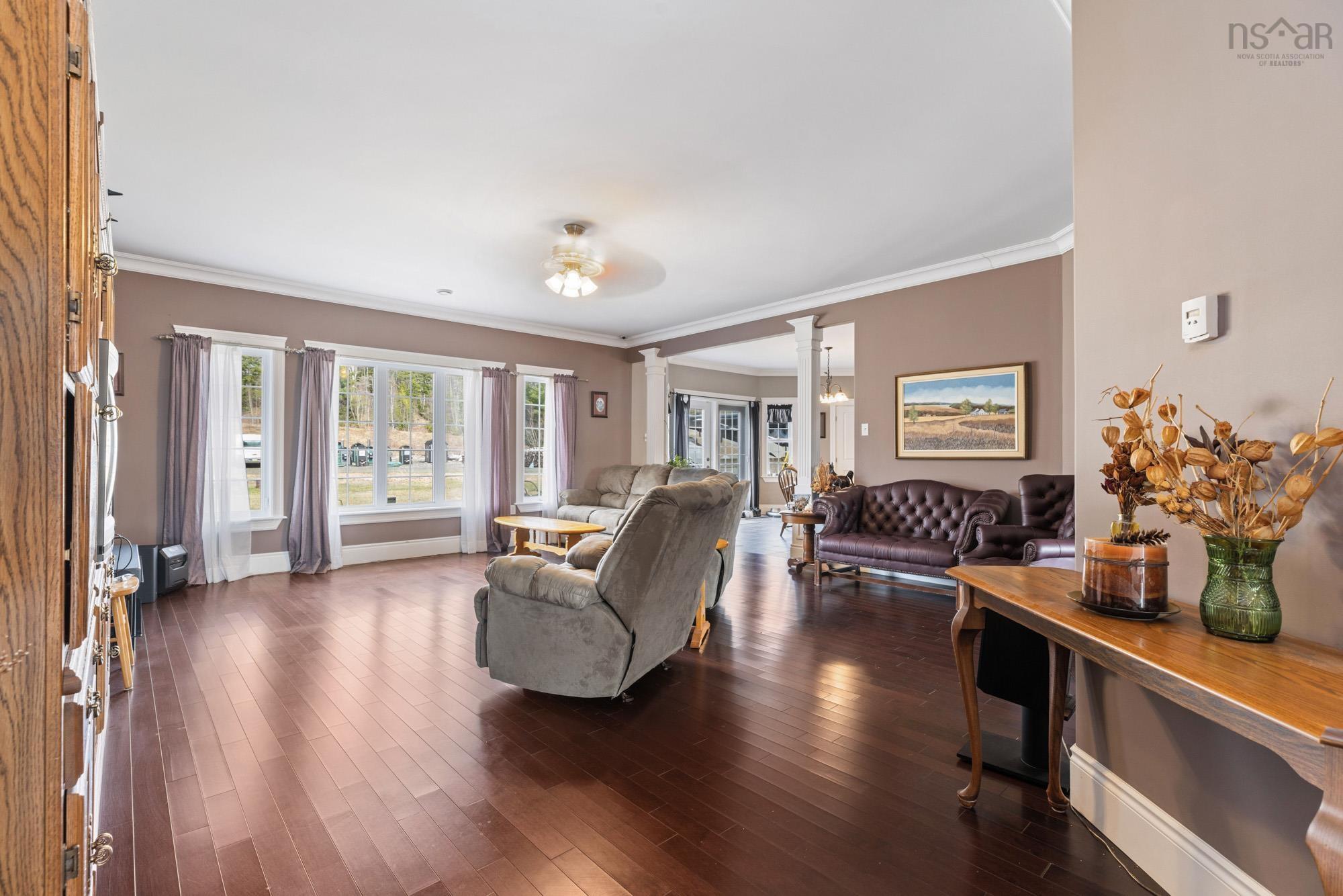 $1,500,000.00: 315 Highway 1, Mount Uniacke