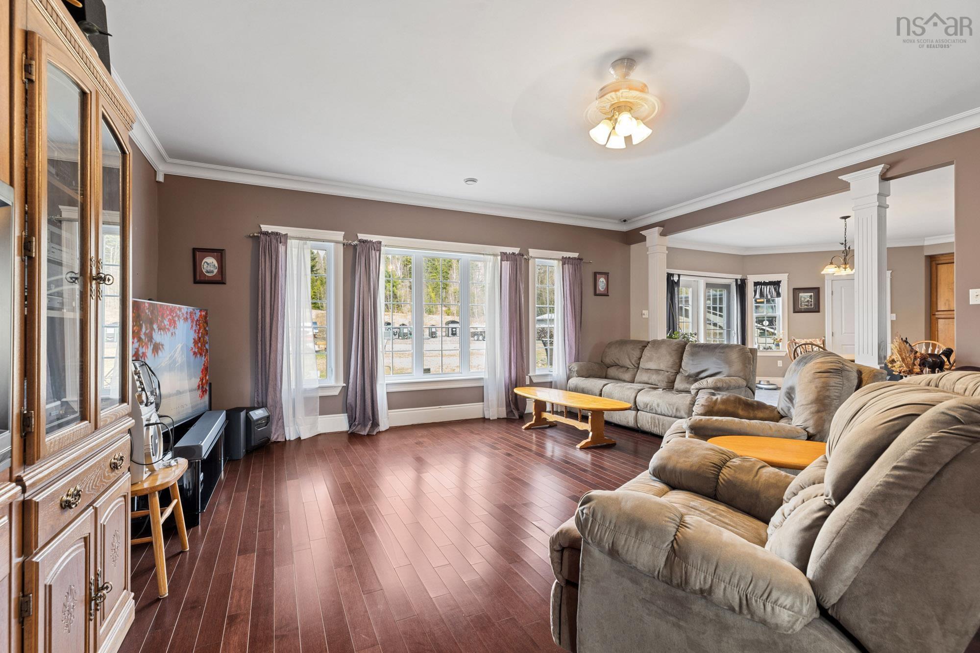 $1,500,000.00: 315 Highway 1, Mount Uniacke