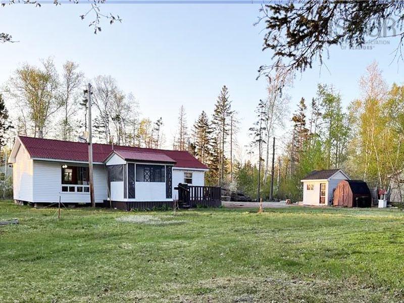 $225,000.00: 40 Jacksons Point Road, Tidnish Bridge