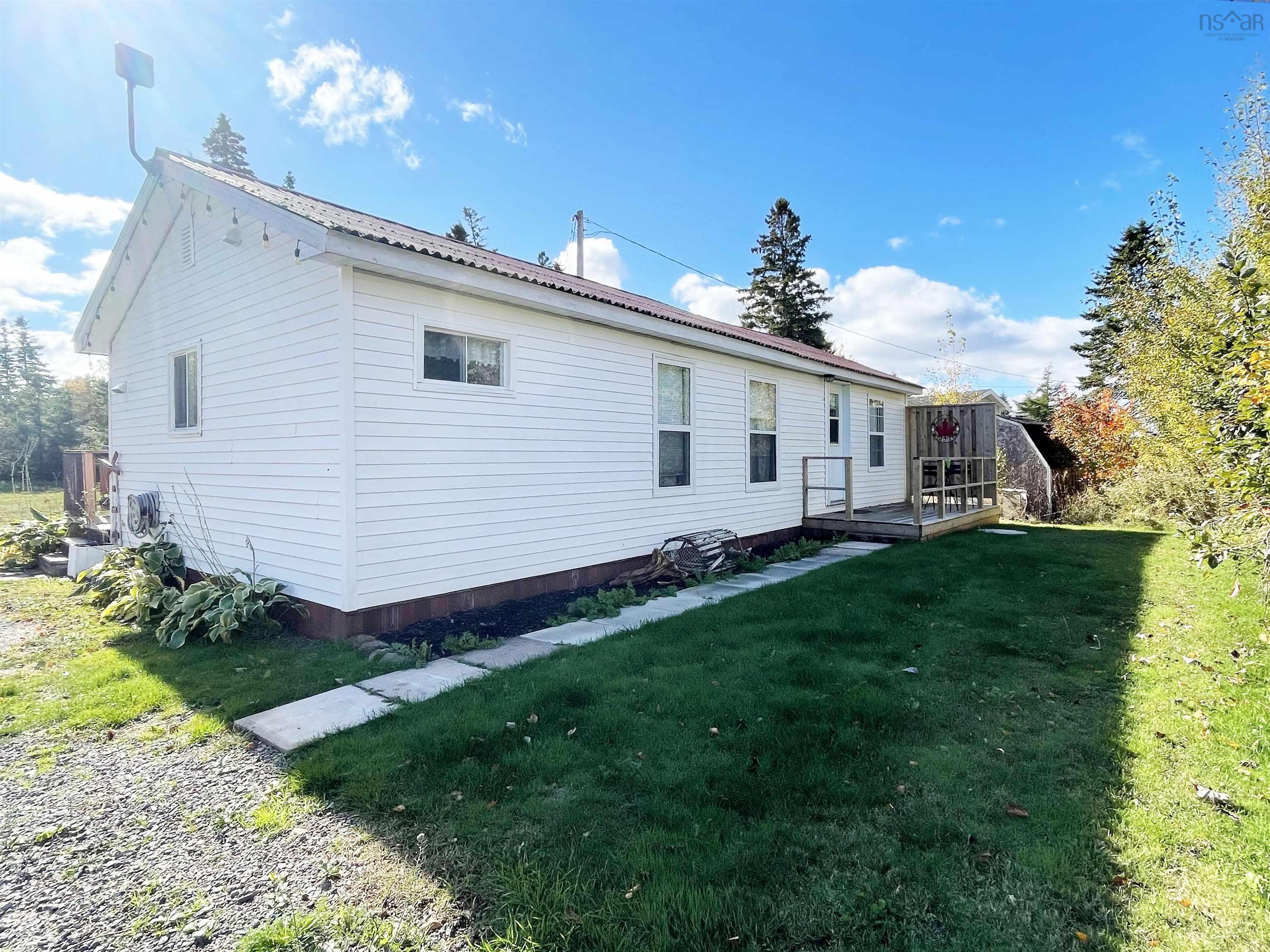 $225,000.00: 40 Jacksons Point Road, Tidnish Bridge
