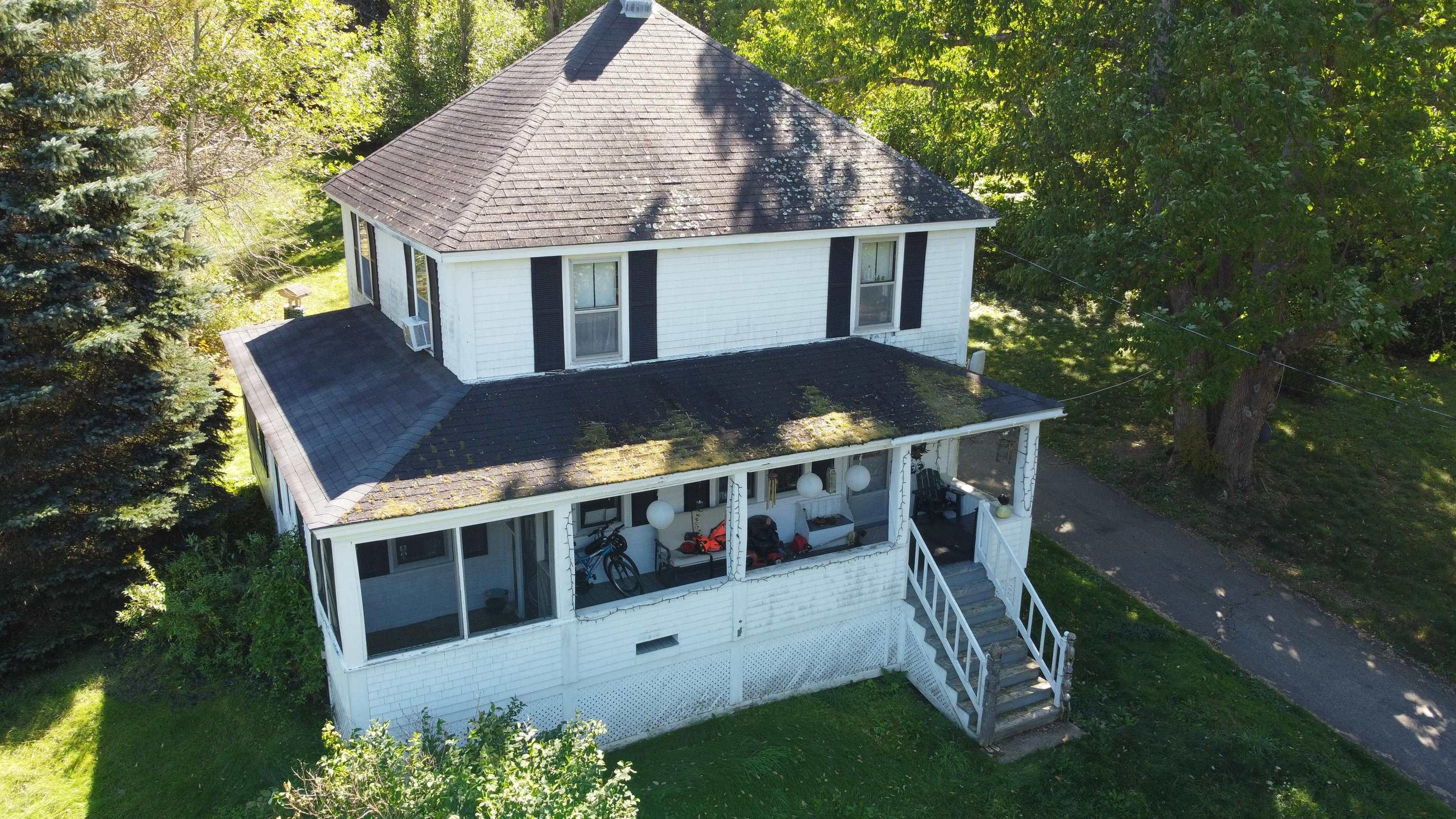 $324,900.00: 6881 Highway 208, South Brookfield