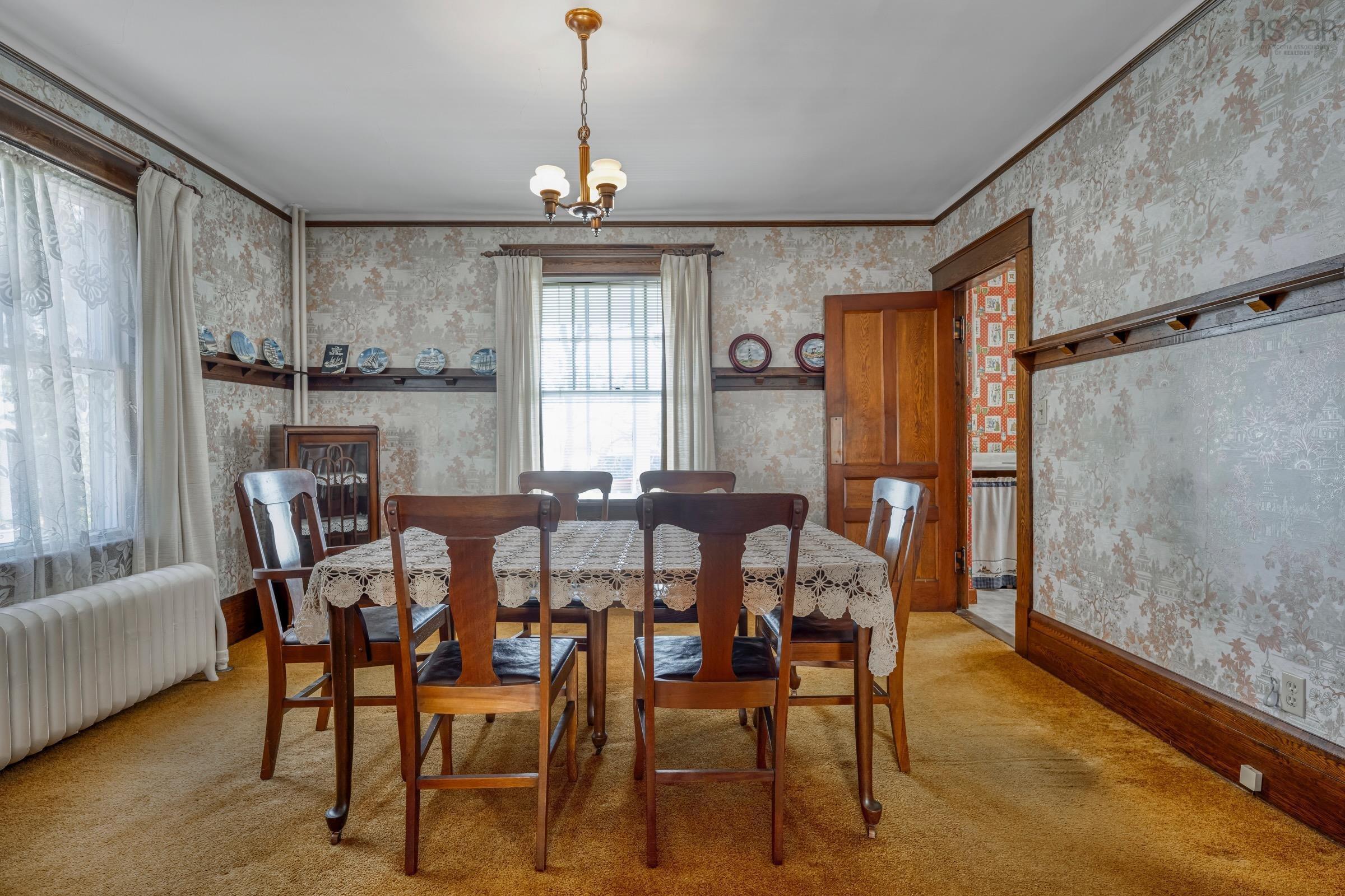 $875,000.00: 162 Pelham Street, Lunenburg