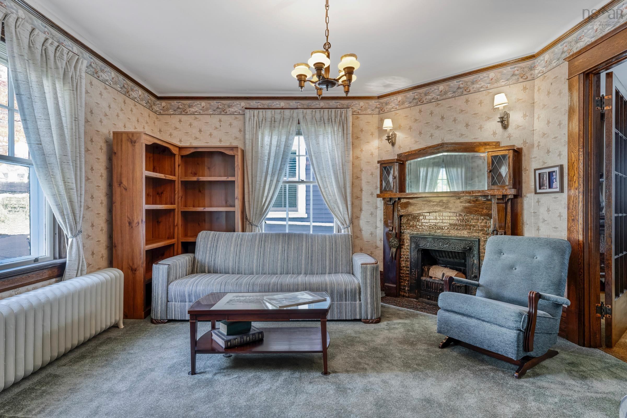 $875,000.00: 162 Pelham Street, Lunenburg