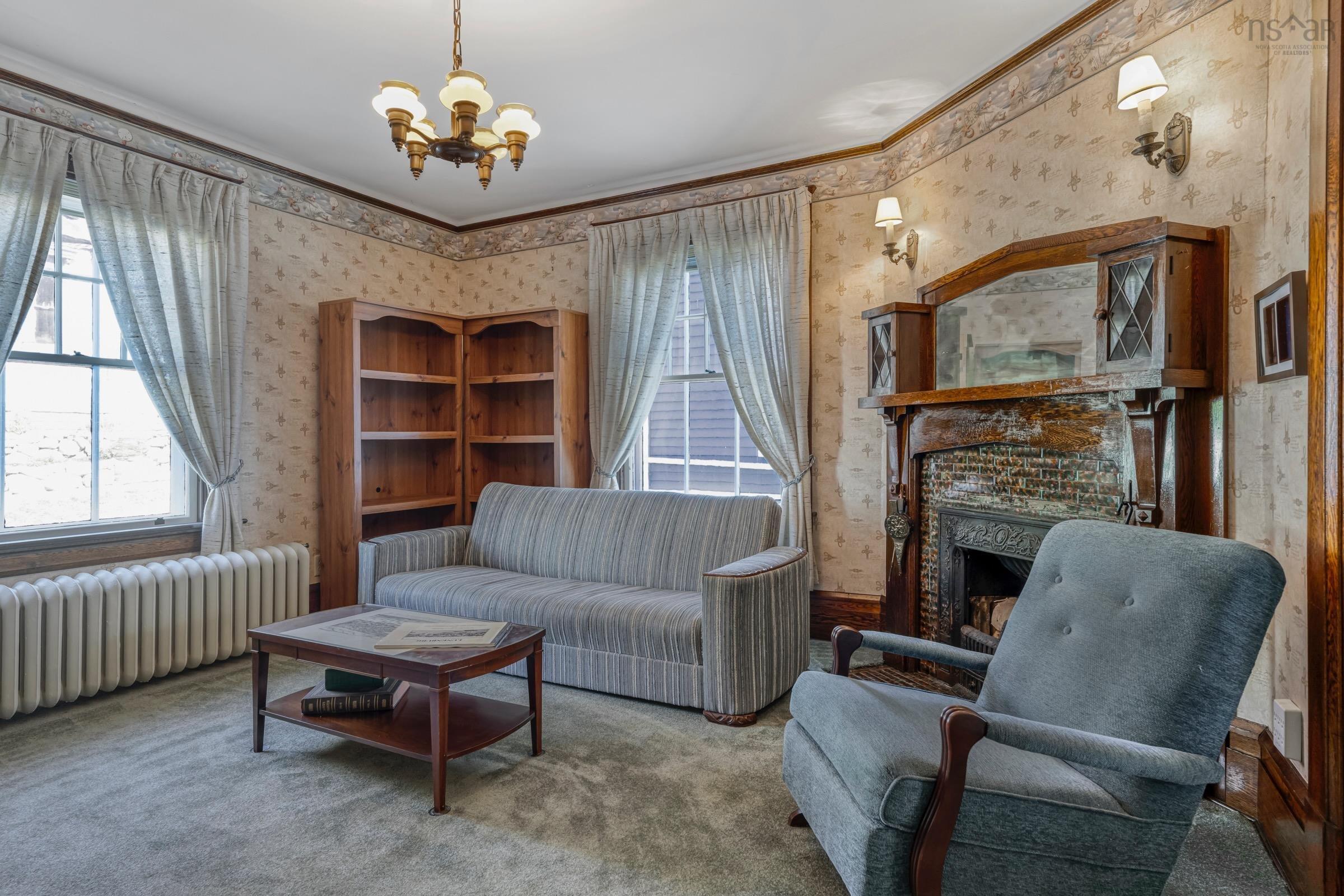 $875,000.00: 162 Pelham Street, Lunenburg