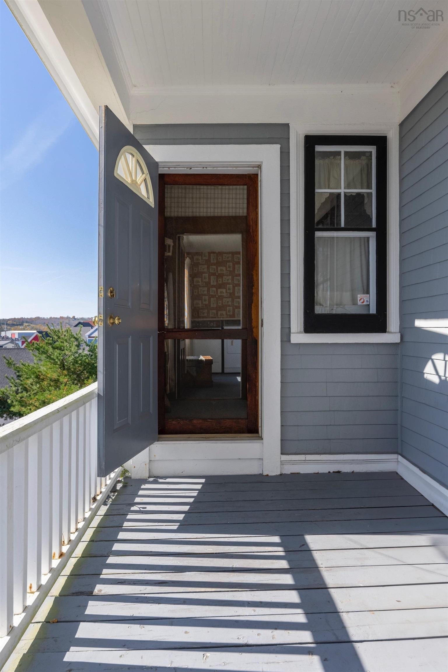 $875,000.00: 162 Pelham Street, Lunenburg