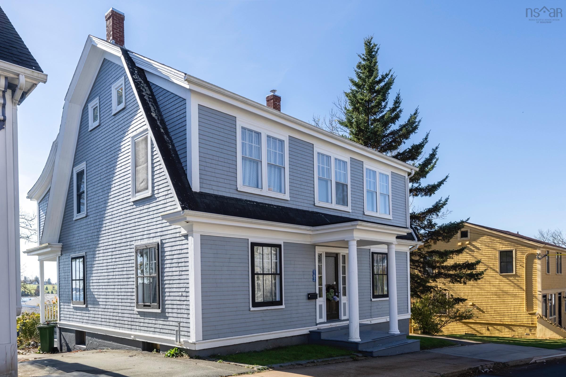 $875,000.00: 162 Pelham Street, Lunenburg