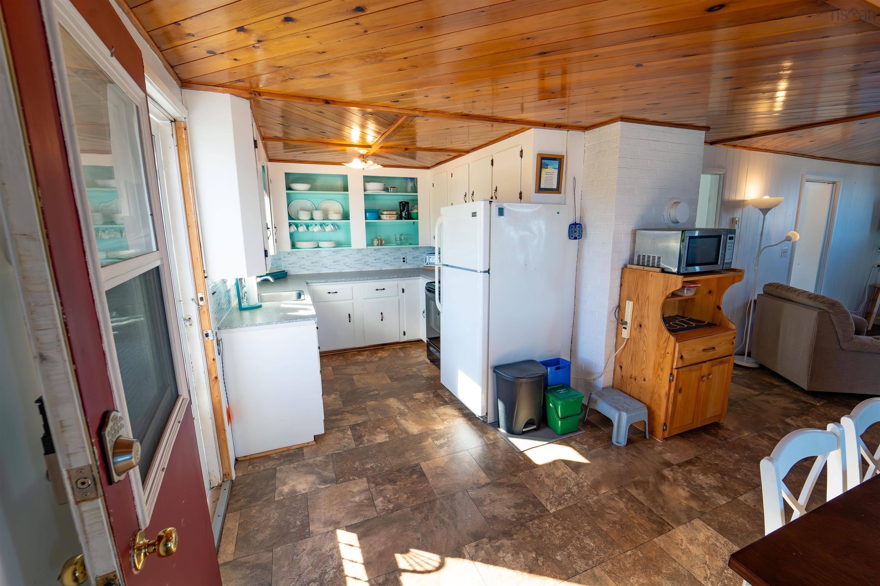 $349,900.00: 62 Seacrest Lane, Linden