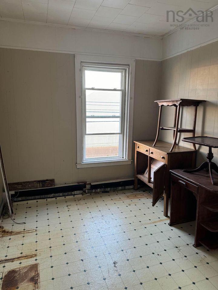 $130,000.00: 2762/2764 Gottingen Street, Halifax