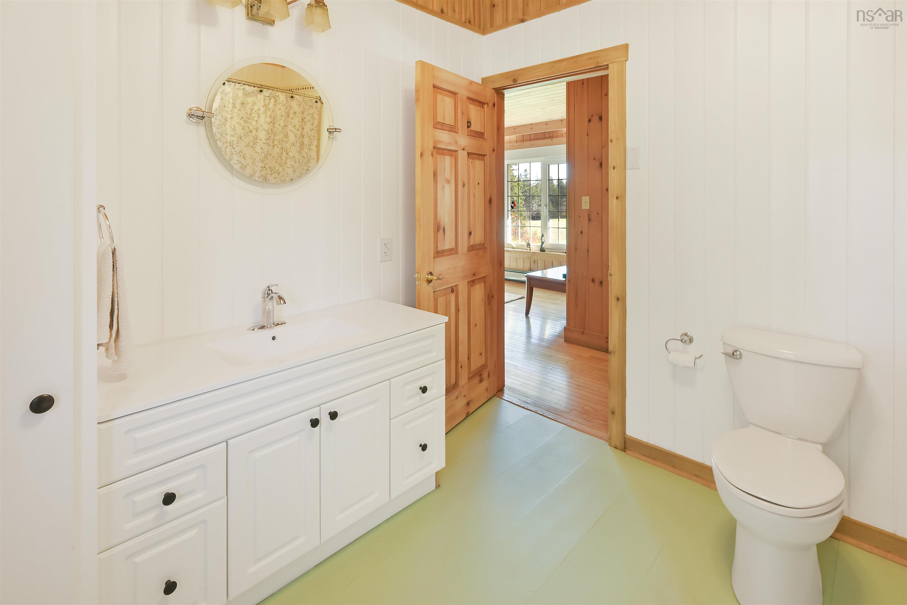 $999,900.00: 2639 Cabot Trail, Middle River