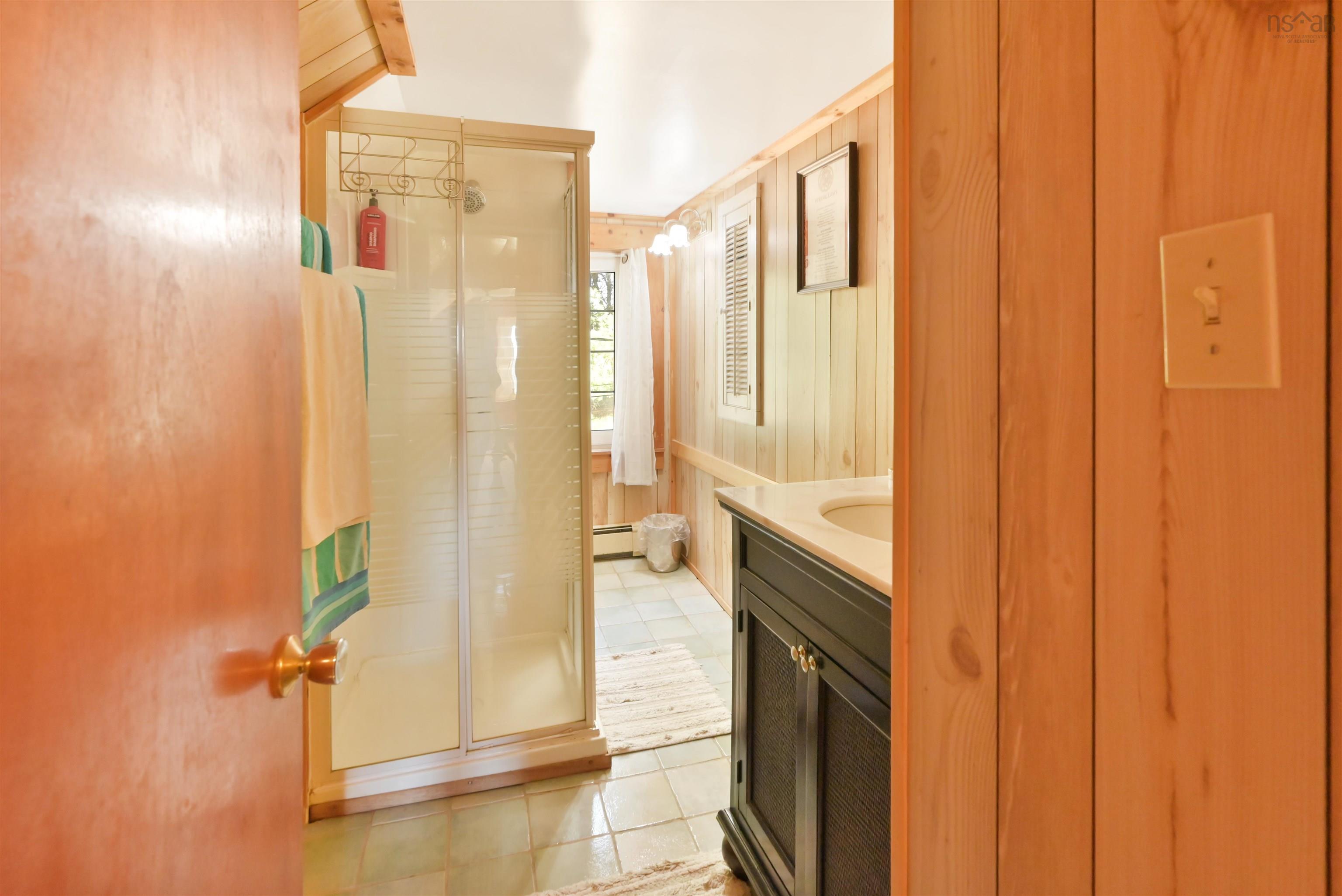 $999,900.00: 2639 Cabot Trail, Middle River