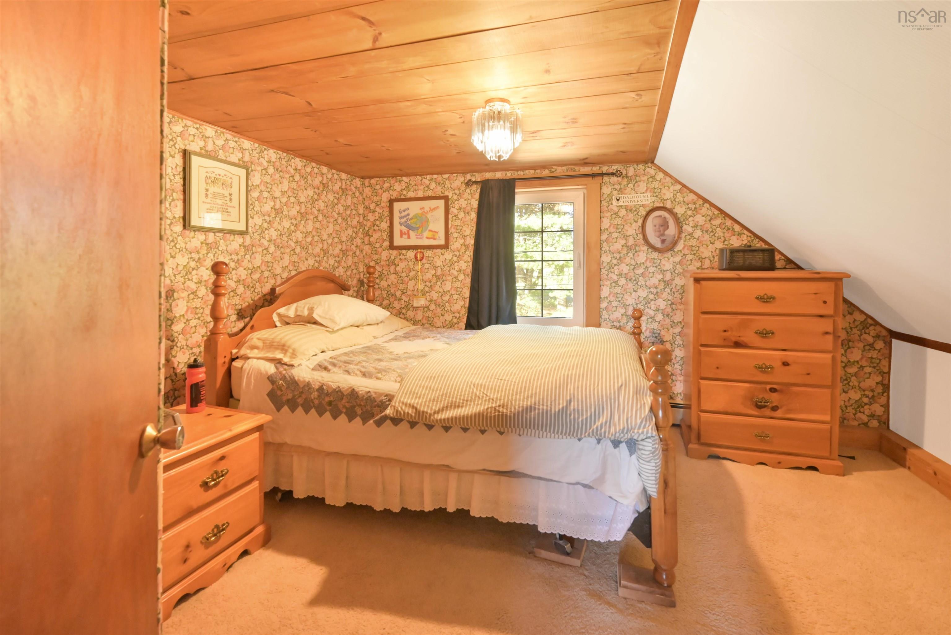 $999,900.00: 2639 Cabot Trail, Middle River
