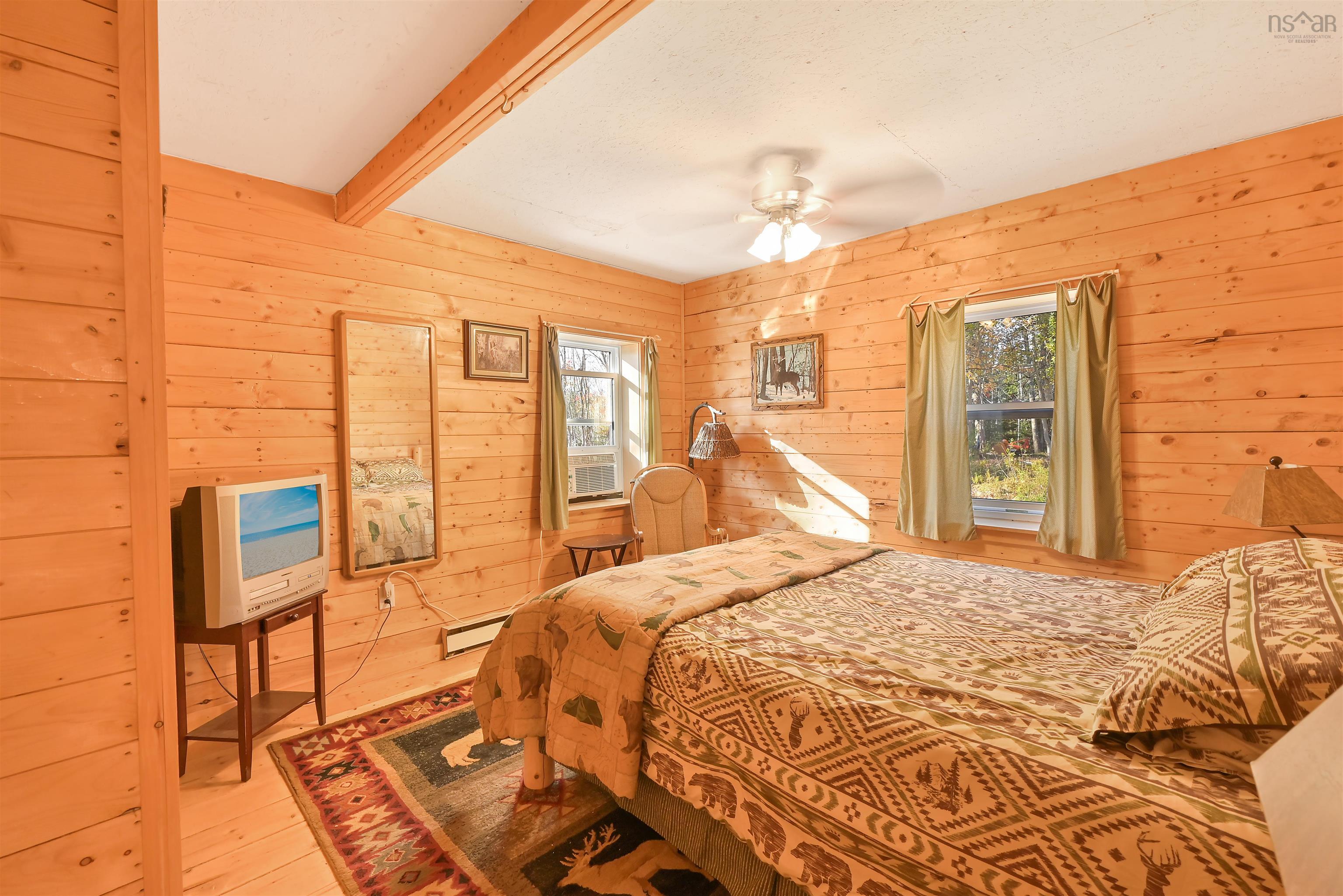 $999,900.00: 2639 Cabot Trail, Middle River