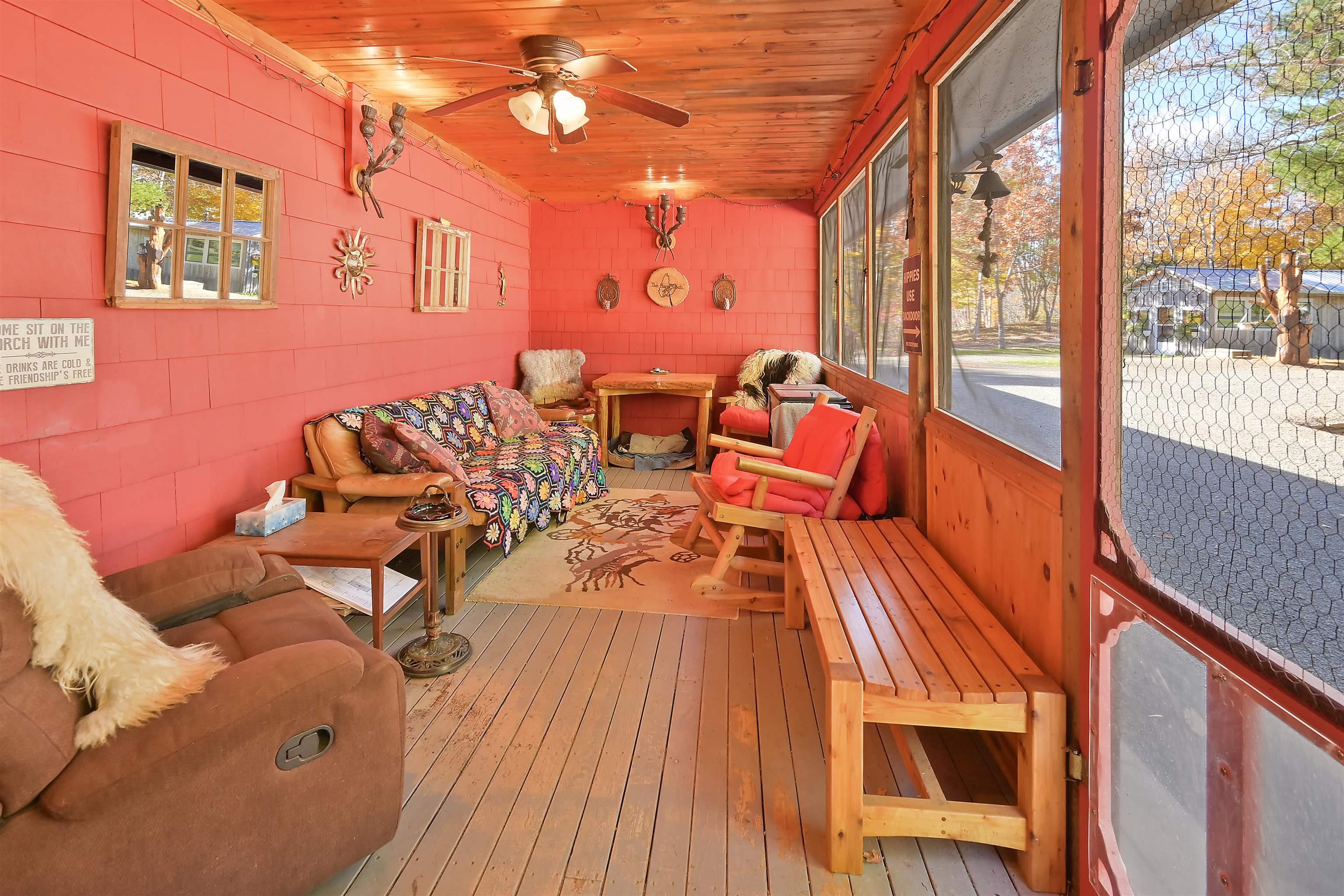 $999,900.00: 2639 Cabot Trail, Middle River