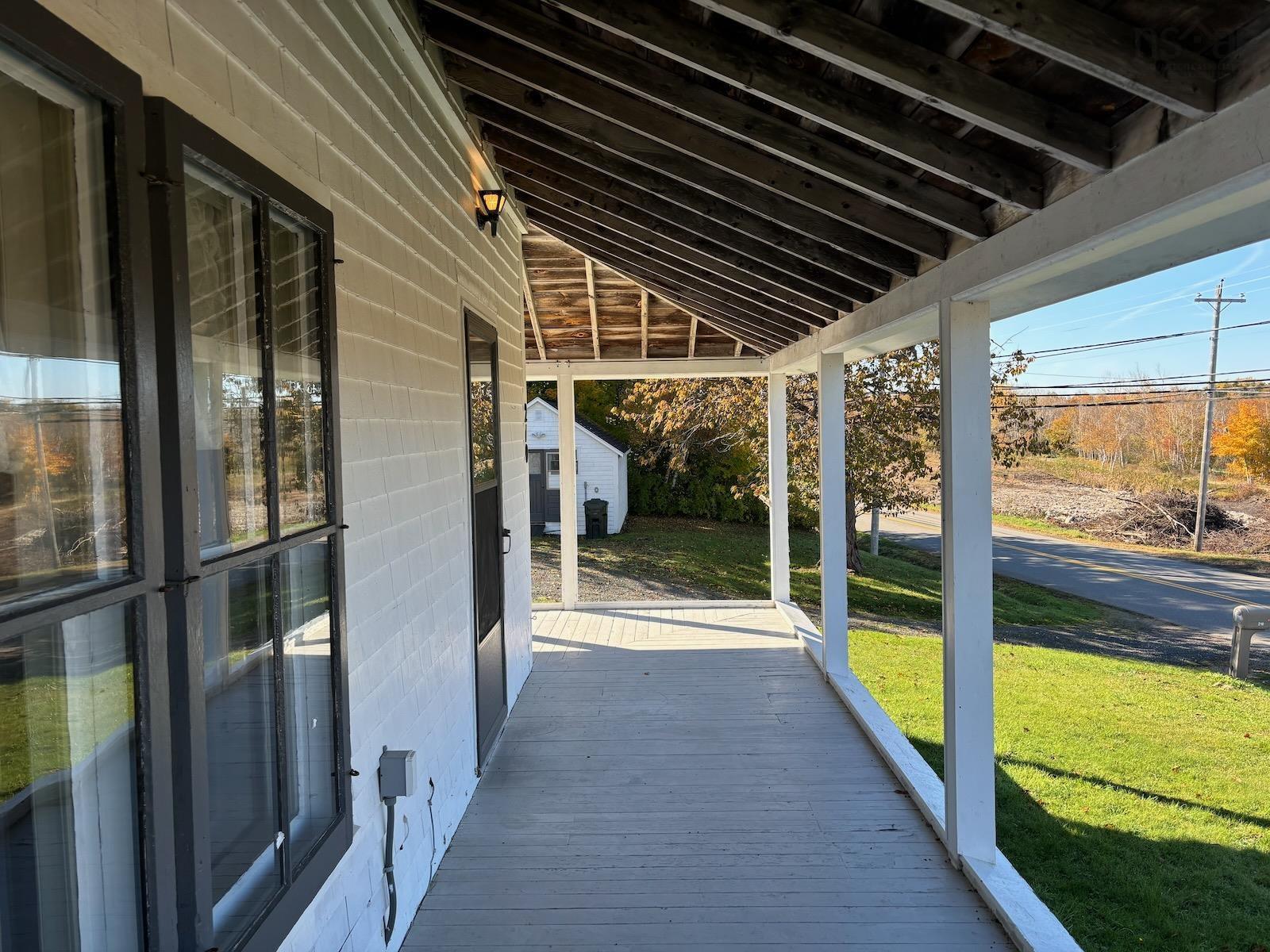 $320,000.00: 210 Highway 1, Smiths Cove
