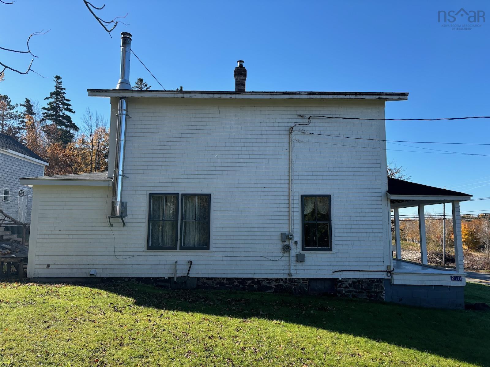 $320,000.00: 210 Highway 1, Smiths Cove