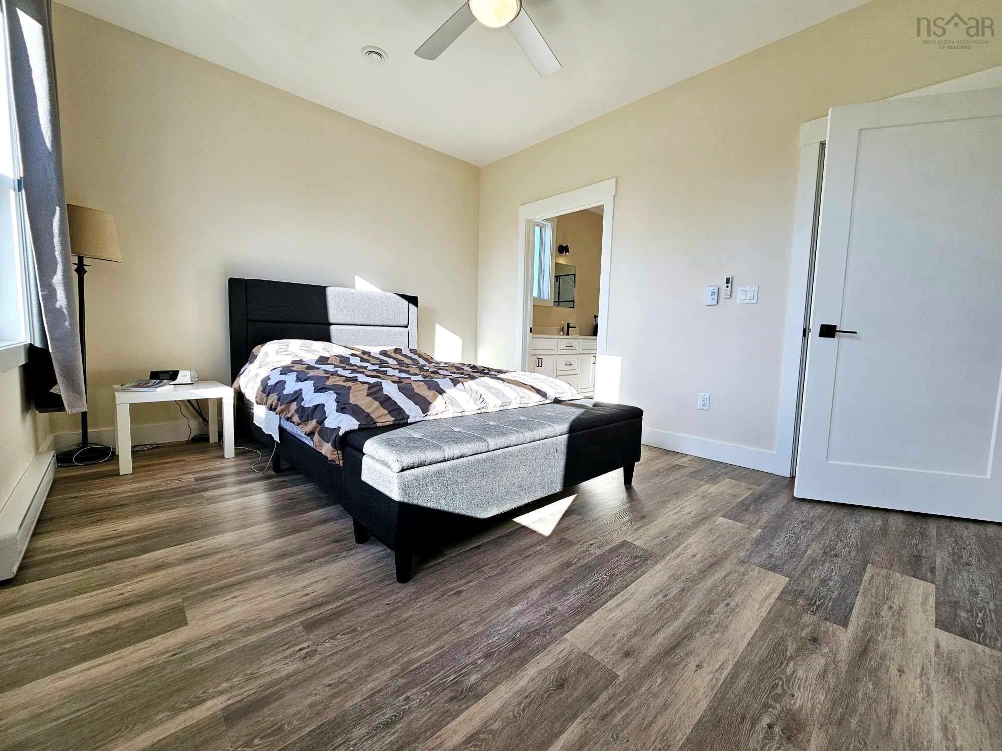 $524,500.00: 236 Runway Court, Valley