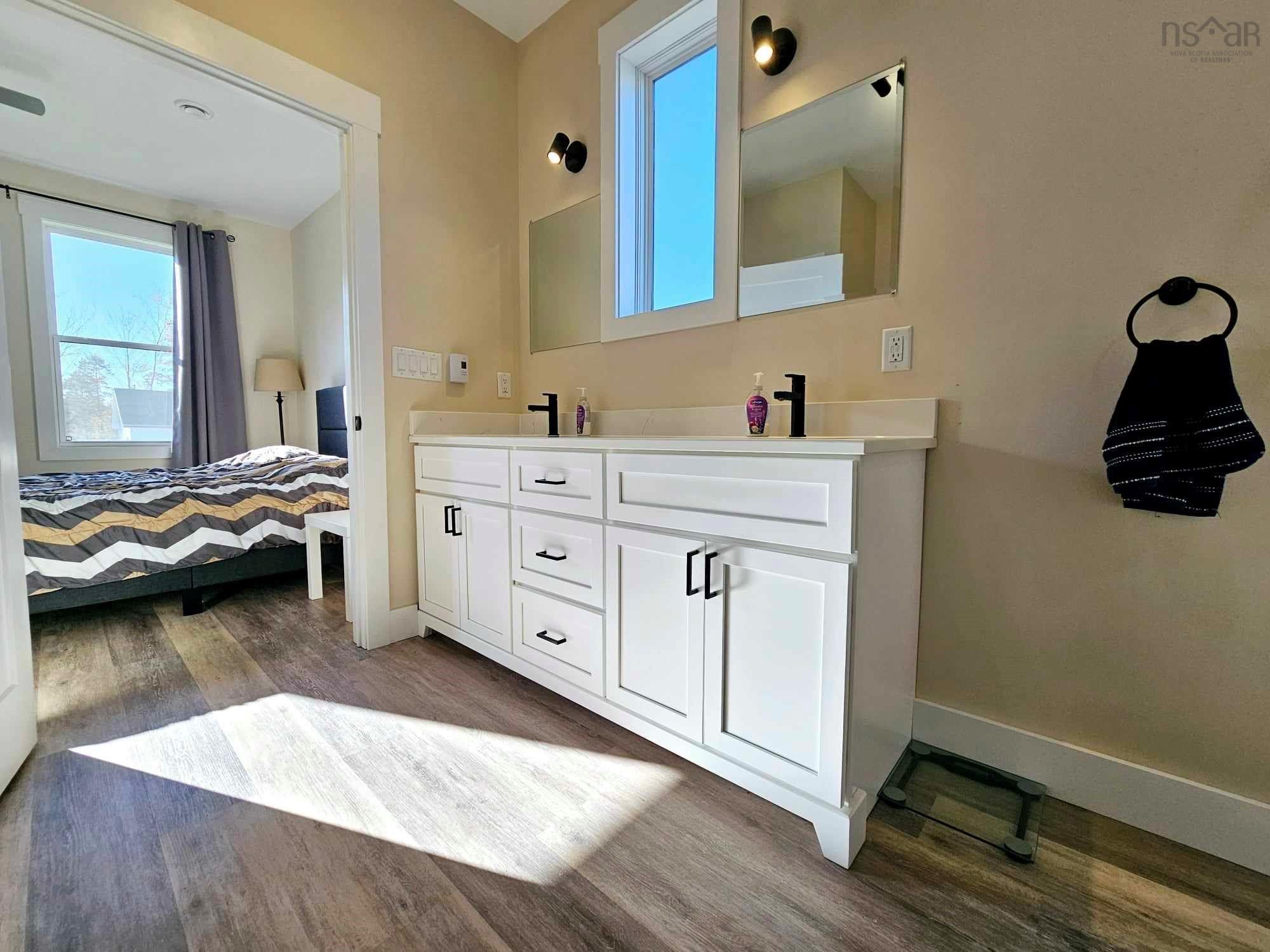 $524,500.00: 236 Runway Court, Valley