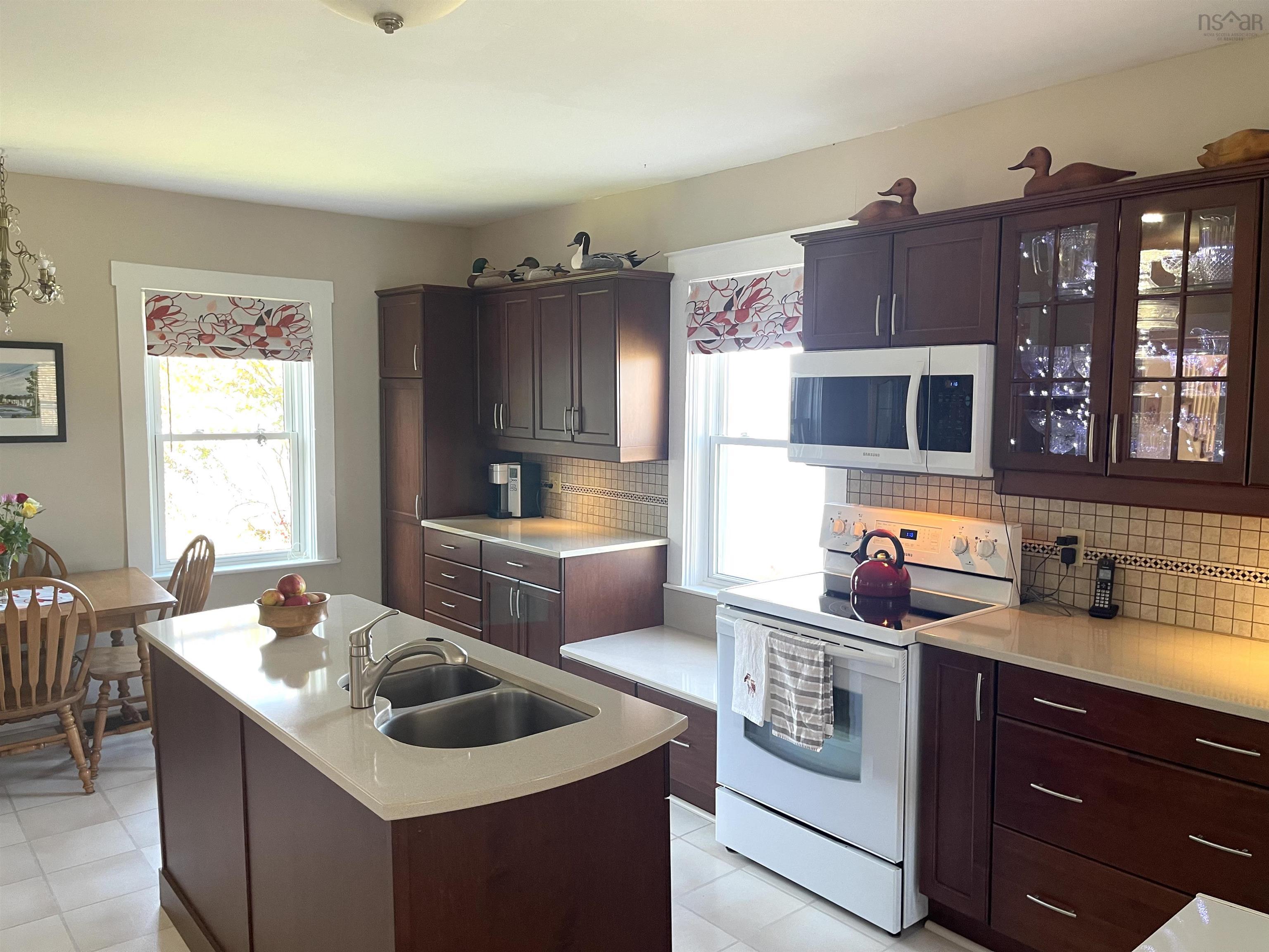 $350,000.00: 1729 Highway 6, River John