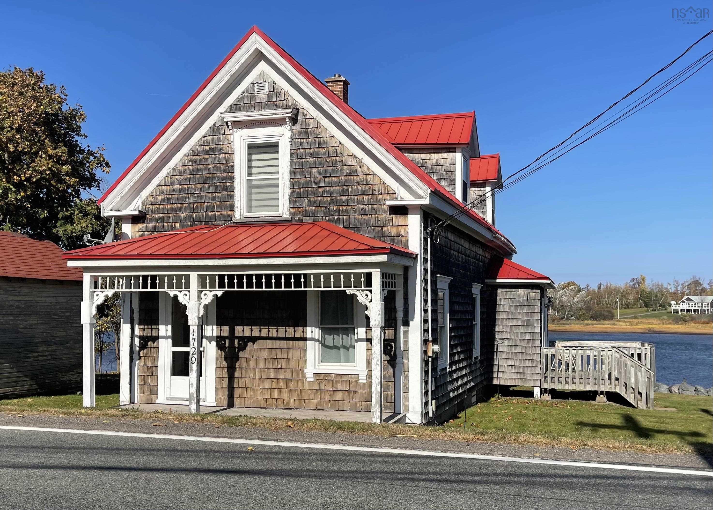 $350,000.00: 1729 Highway 6, River John