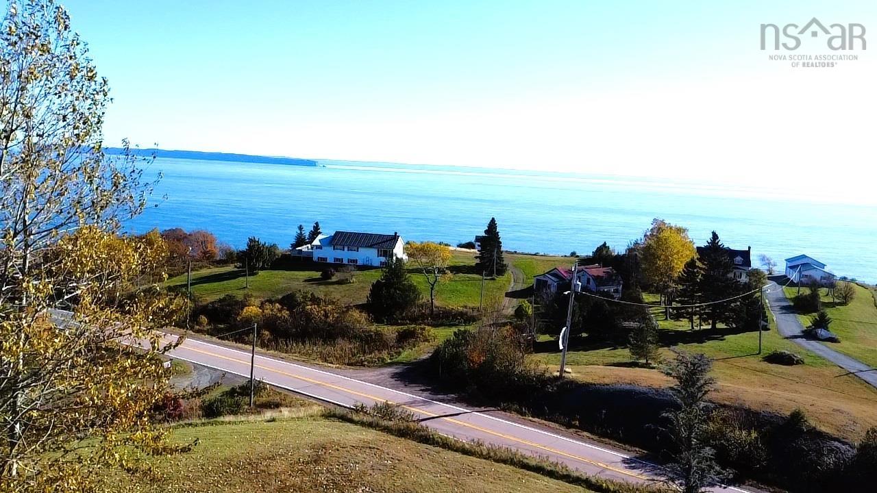 $559,900.00: 8005 Hwy#209 Highway, Wards Brook