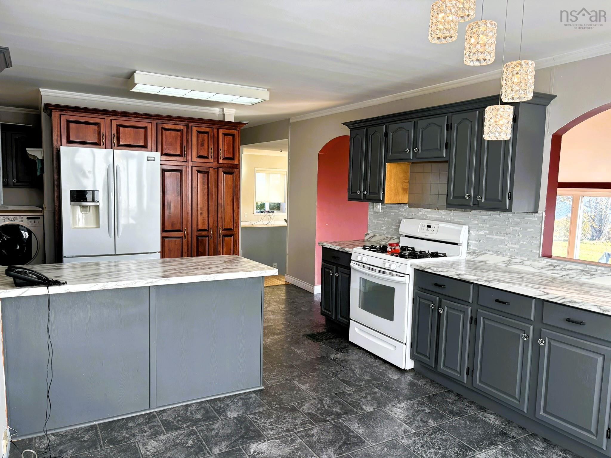 $559,900.00: 8005 Hwy#209 Highway, Wards Brook