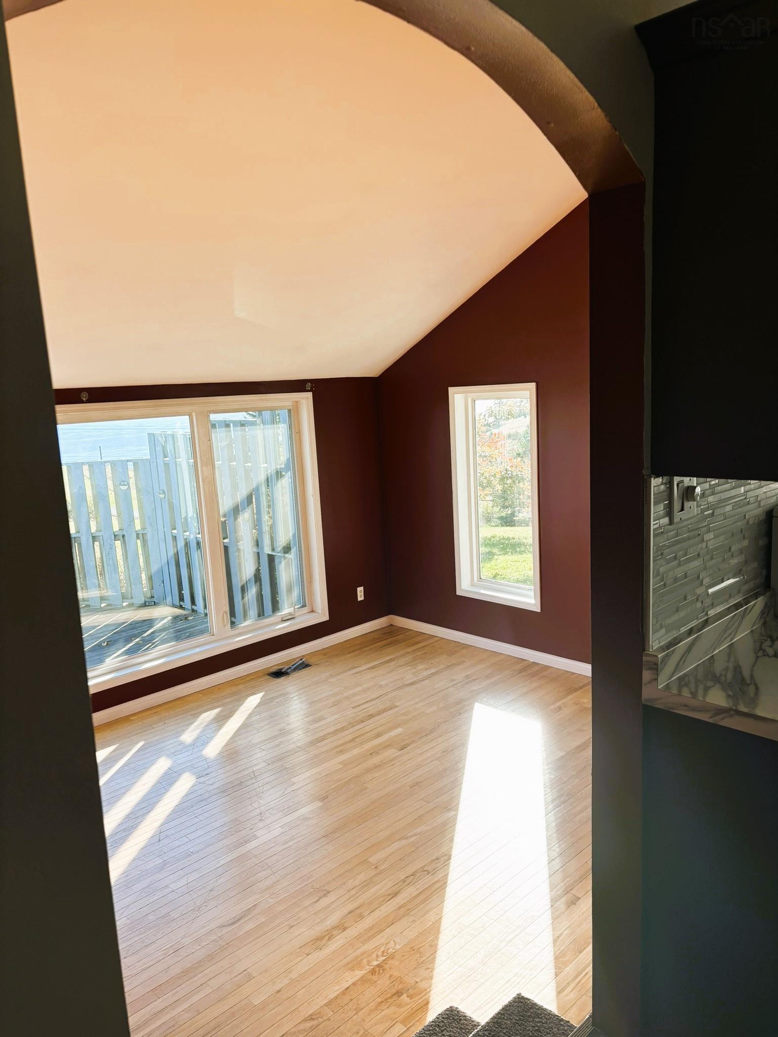 $559,900.00: 8005 Hwy#209 Highway, Wards Brook