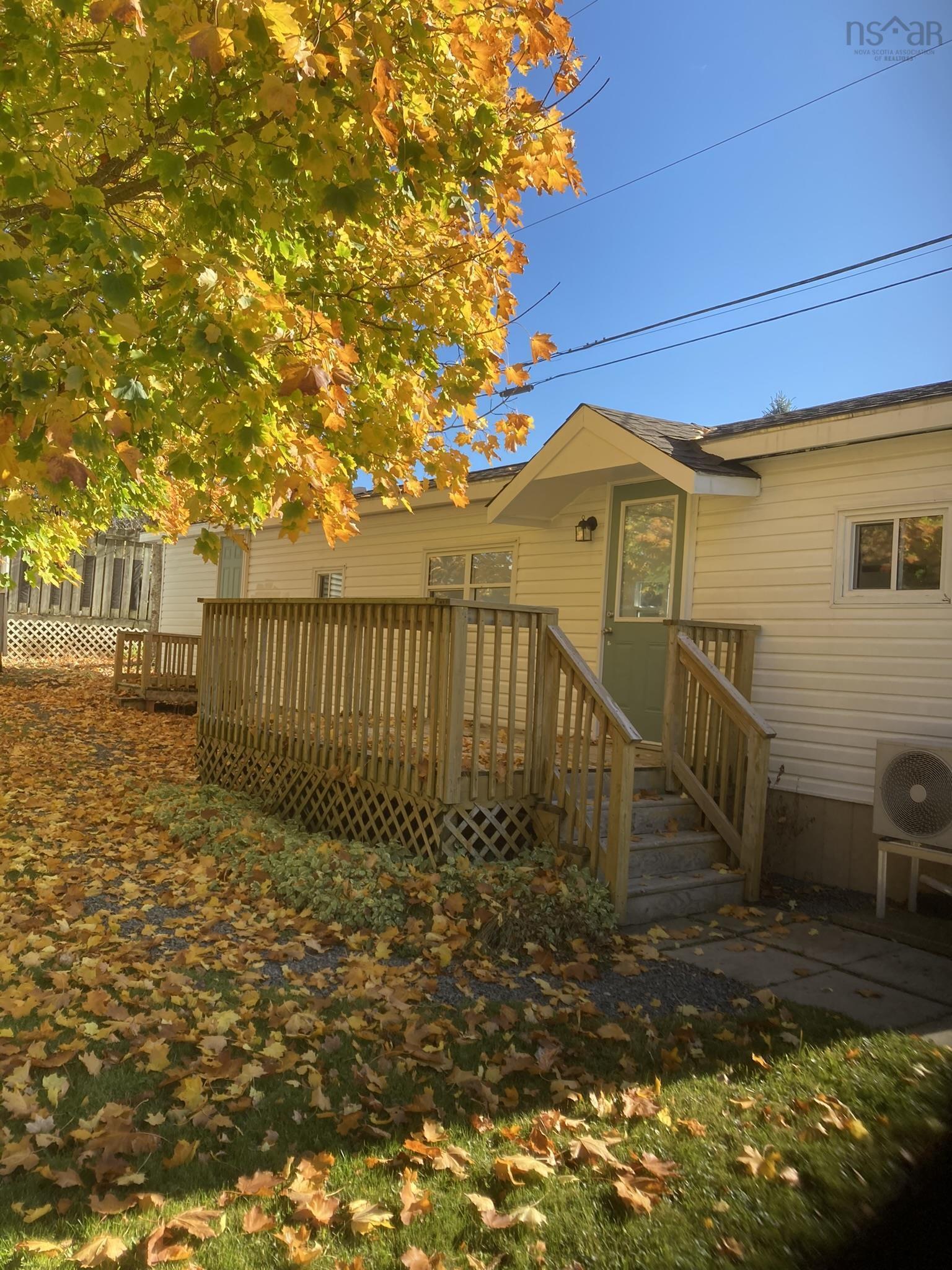 $124,900.00: 21 School Street, Falmouth