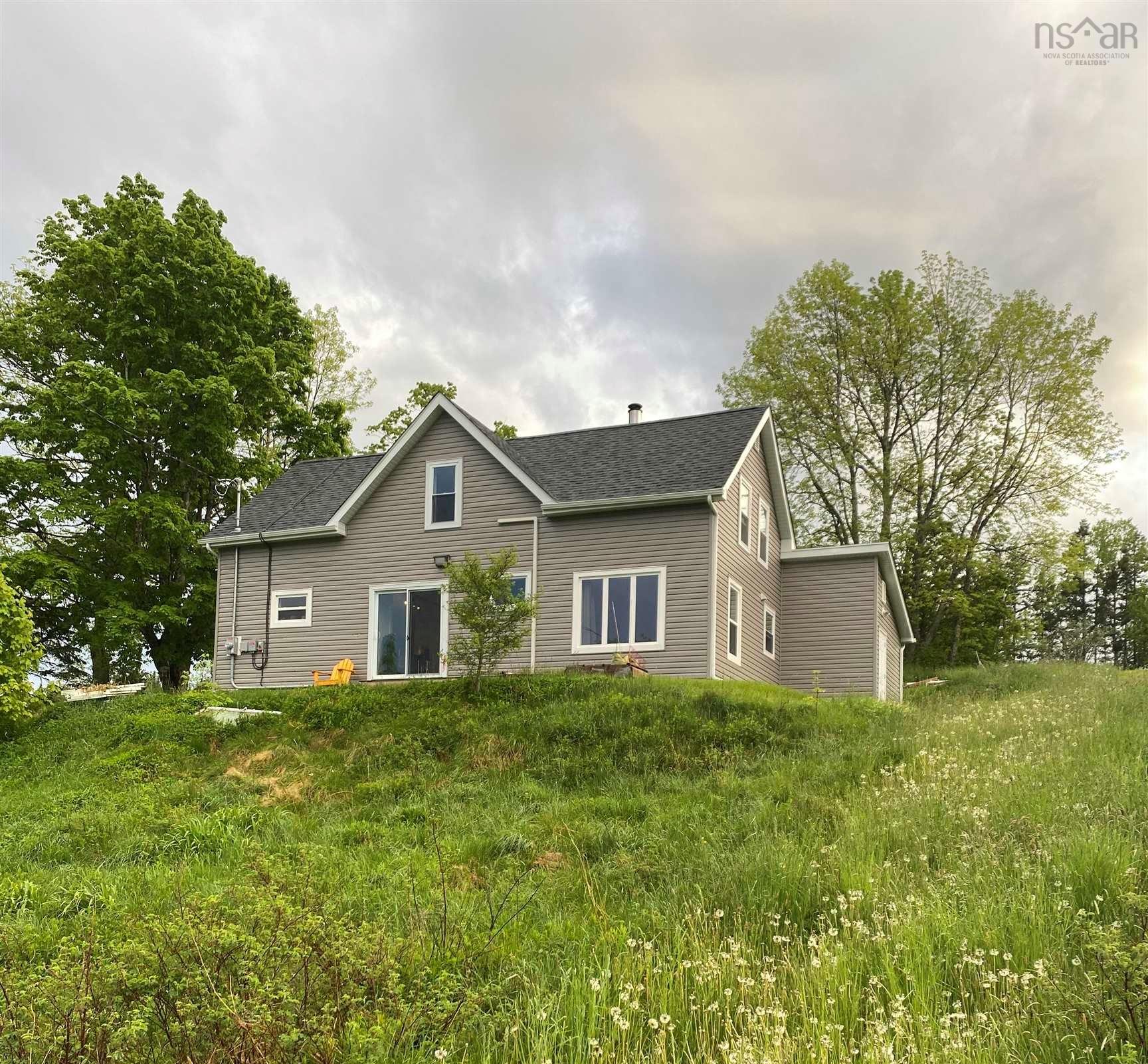 $449,000.00: 480 New Ross Road, Leminster