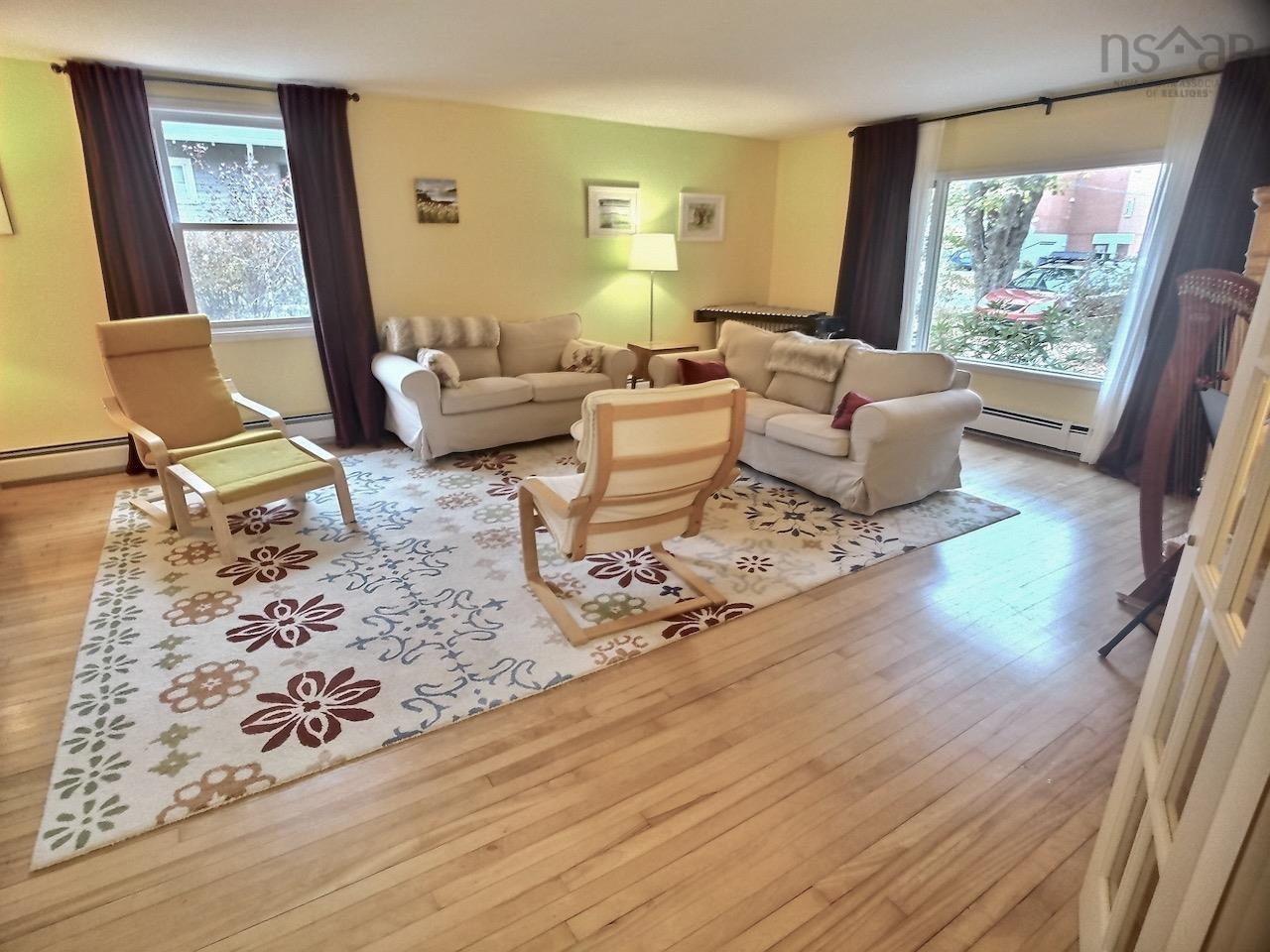 $584,900.00: 62 School Street, Annapolis Royal