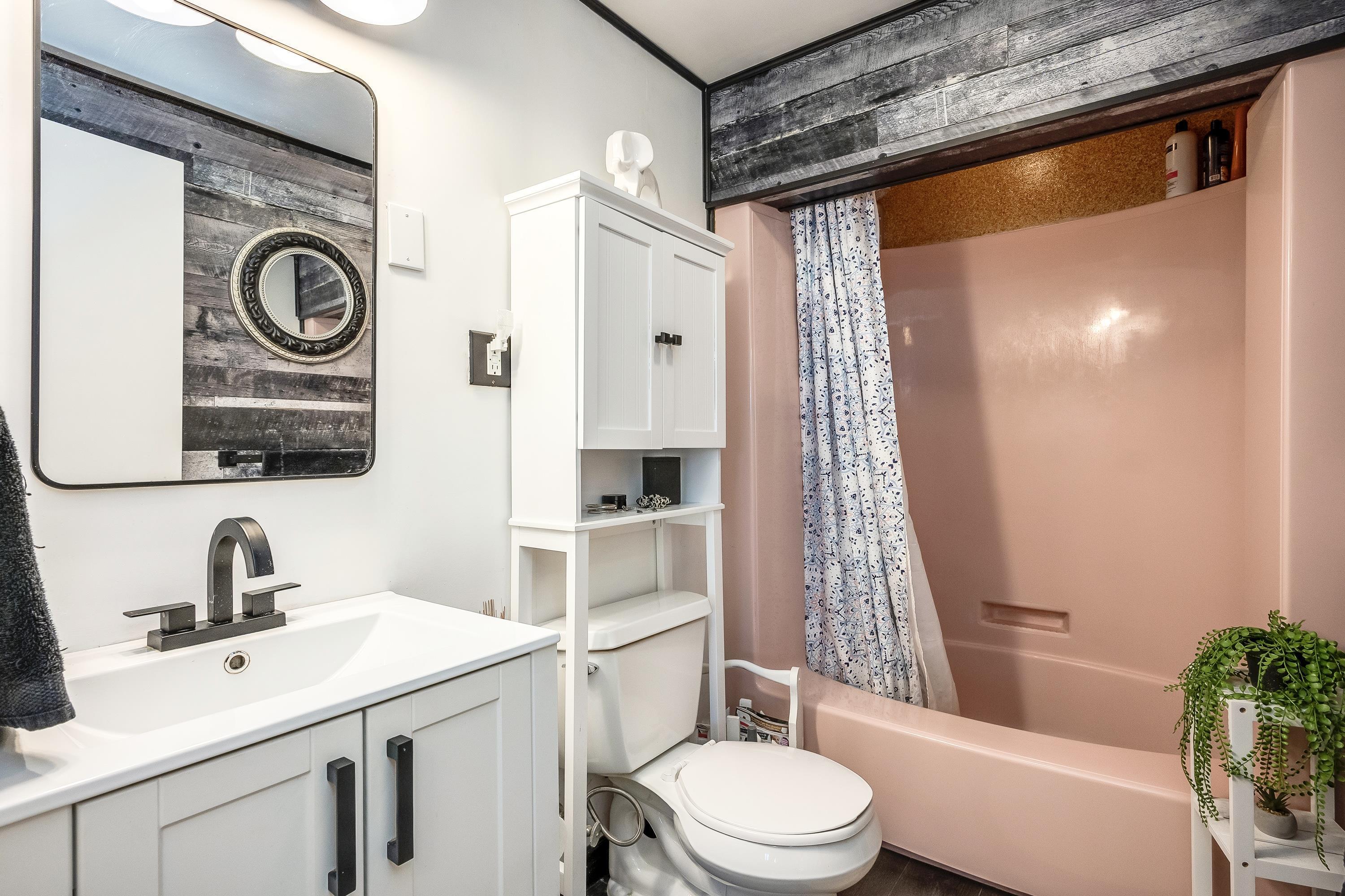 $460,000.00: 585 Rumsey Lake Road, Arlington West