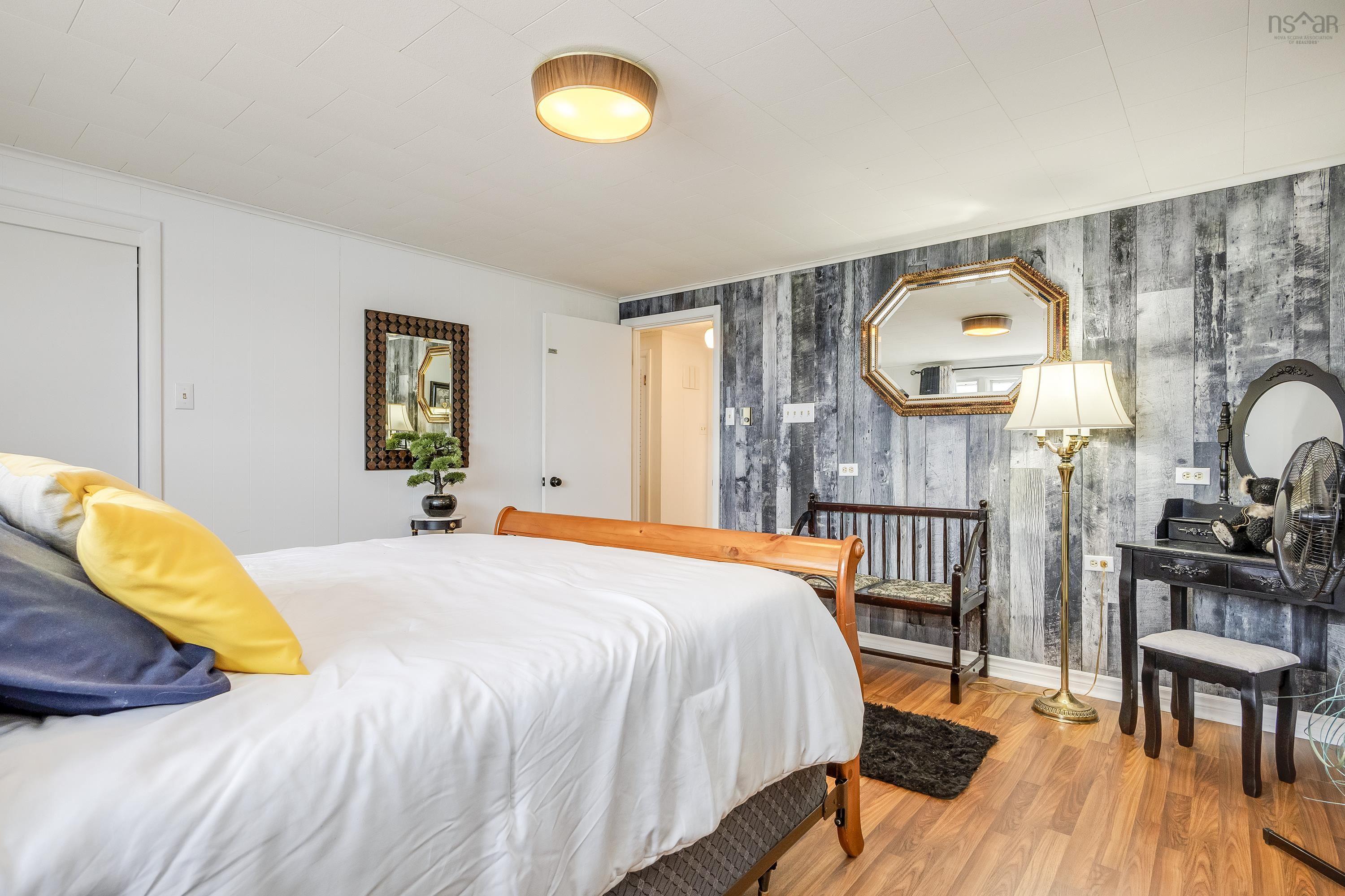 $460,000.00: 585 Rumsey Lake Road, Arlington West