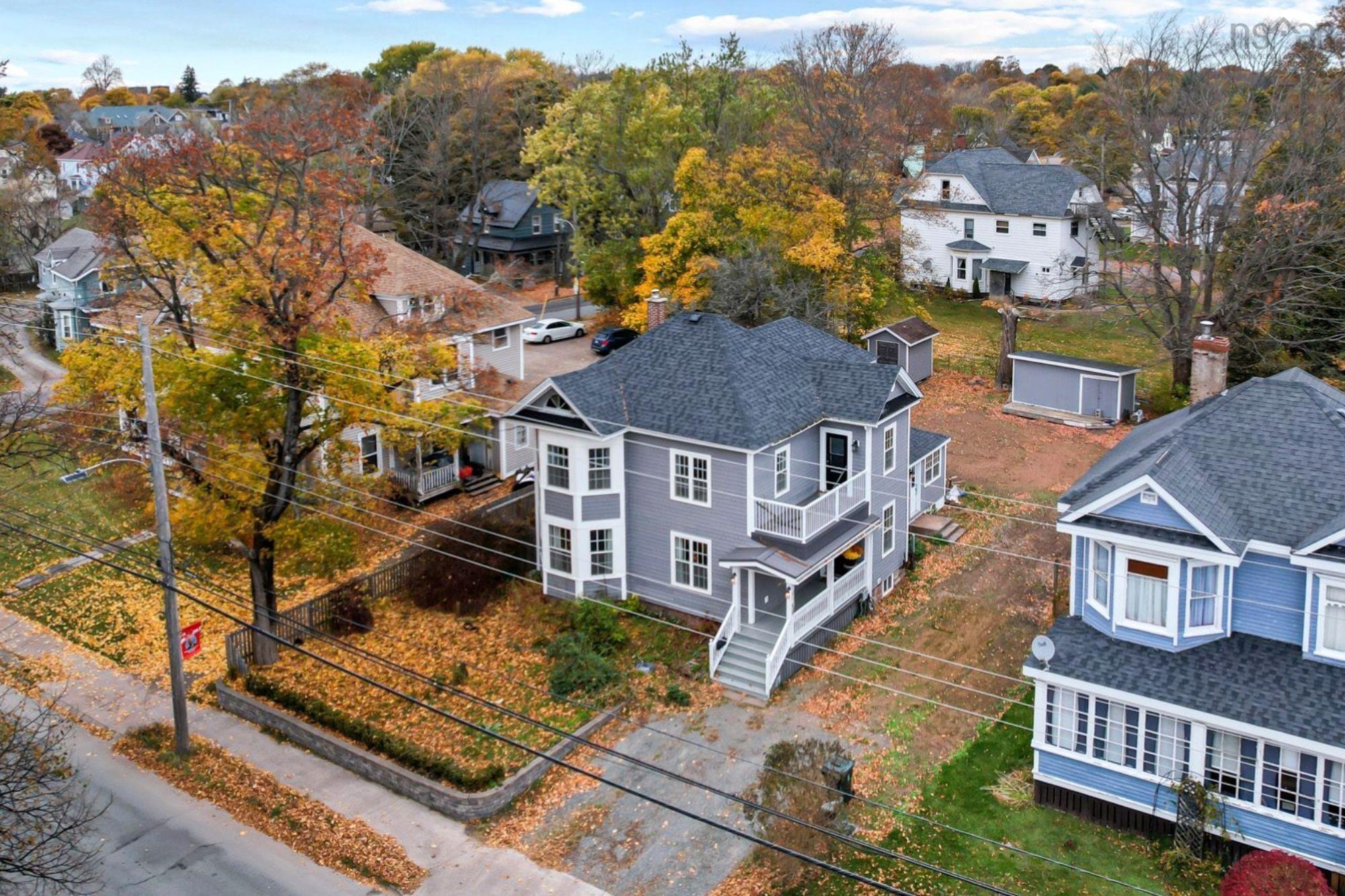 $478,900.00: 124 Church Street, Amherst