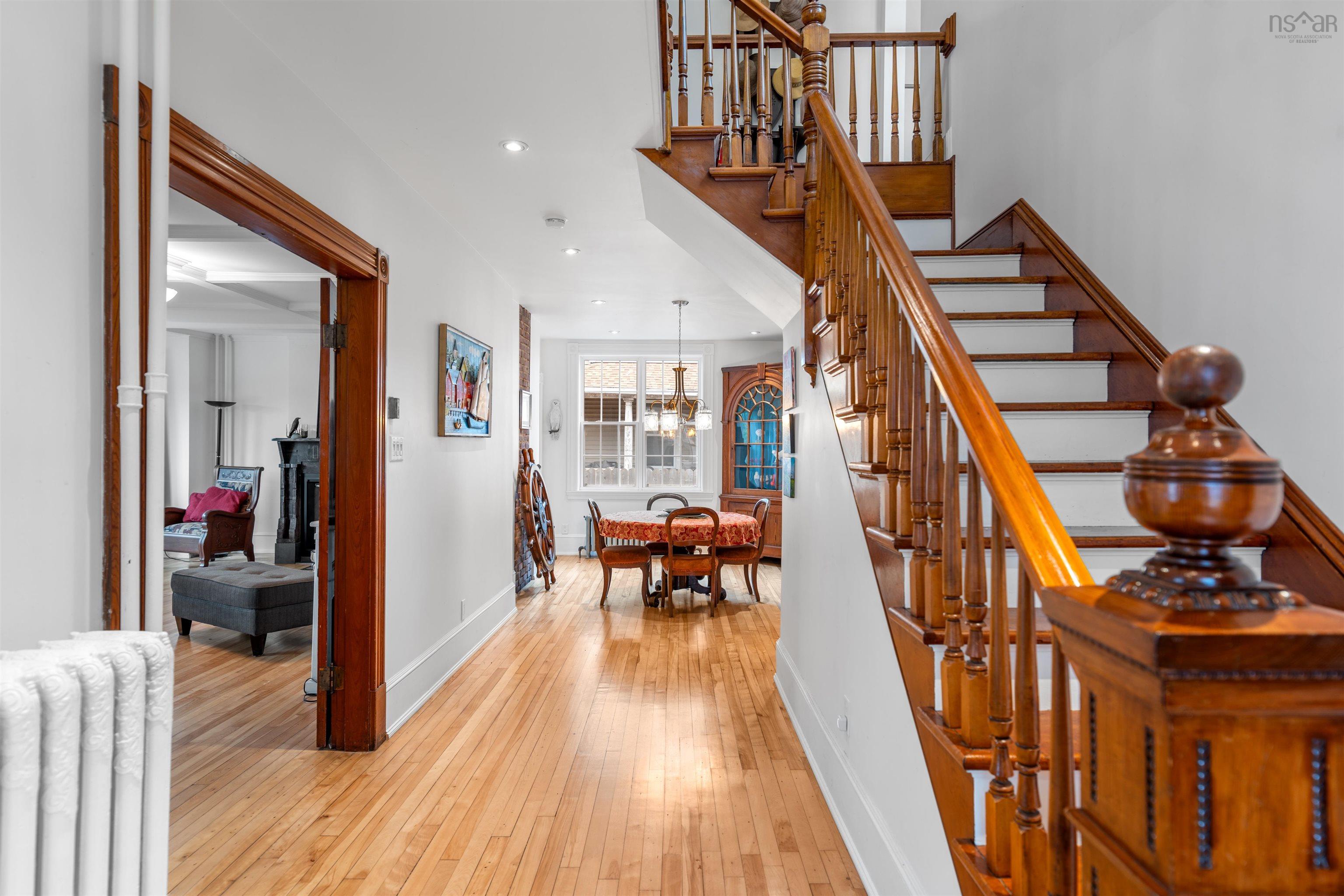 $478,900.00: 124 Church Street, Amherst