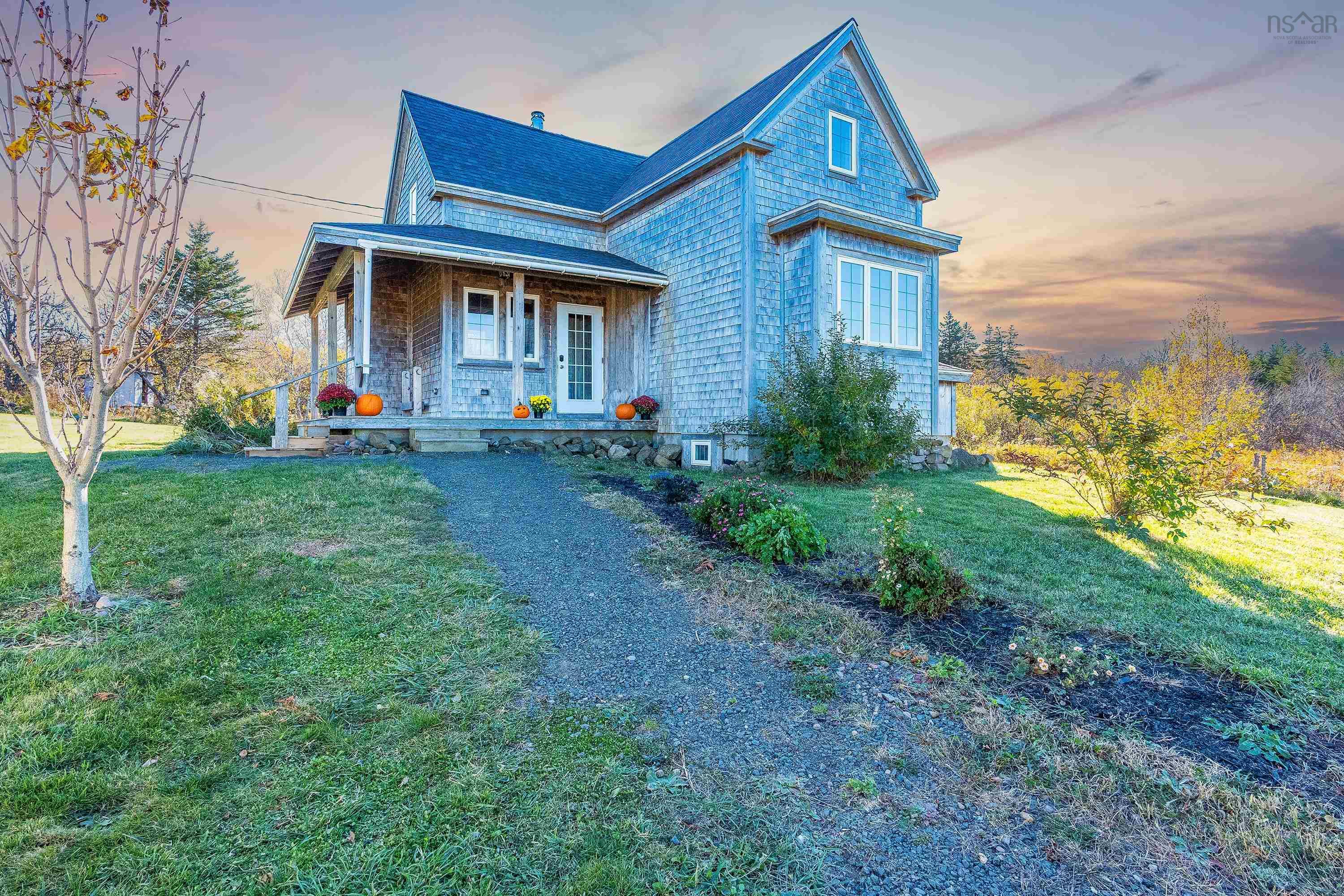 $399,000.00: 545 Brinton Road, Port Lorne