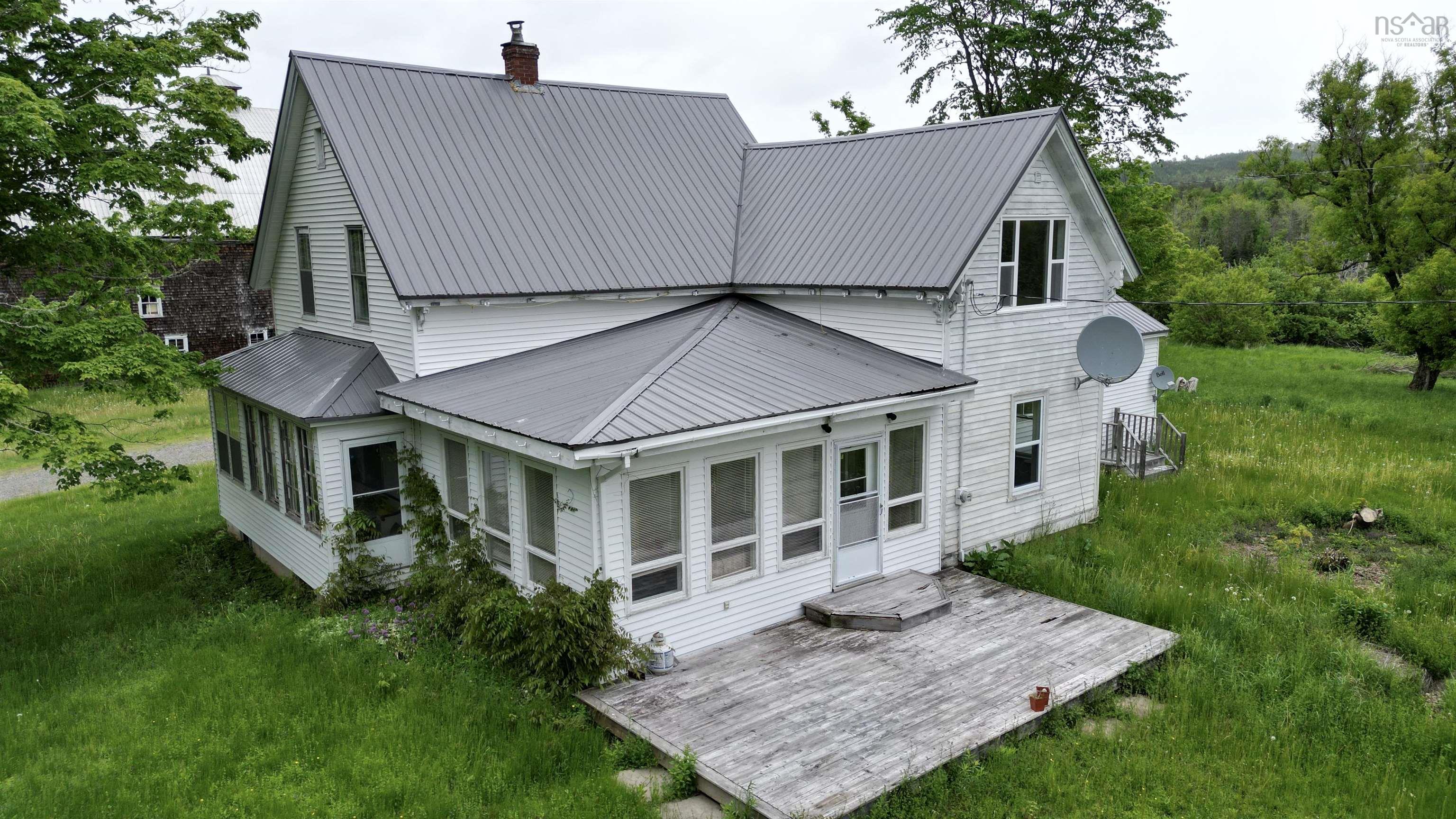 $1,050,000.00: 50 OLD ECONOMY Road, Bass River