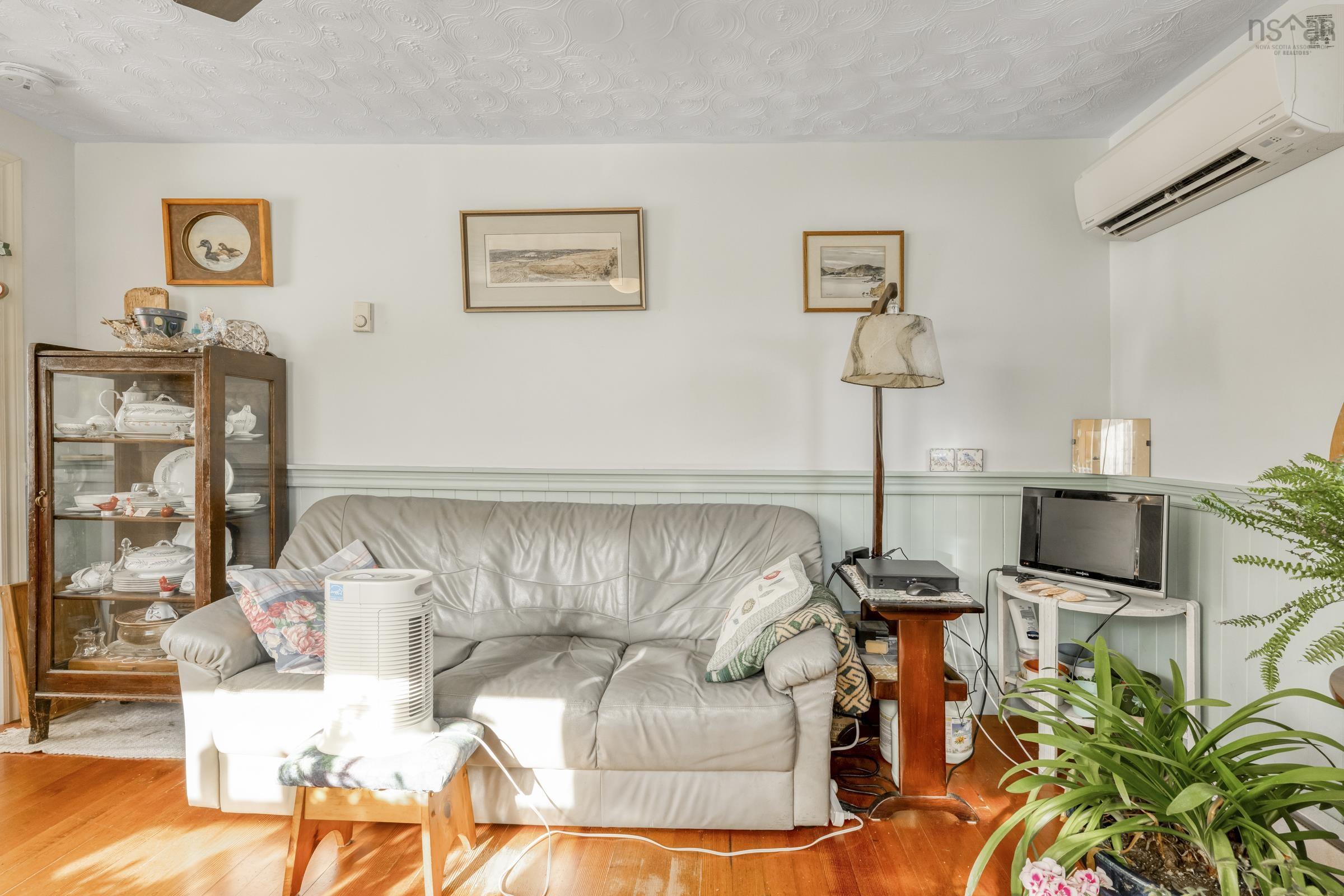 $279,000.00: 501 Stonehurst Road, Stonehurst North