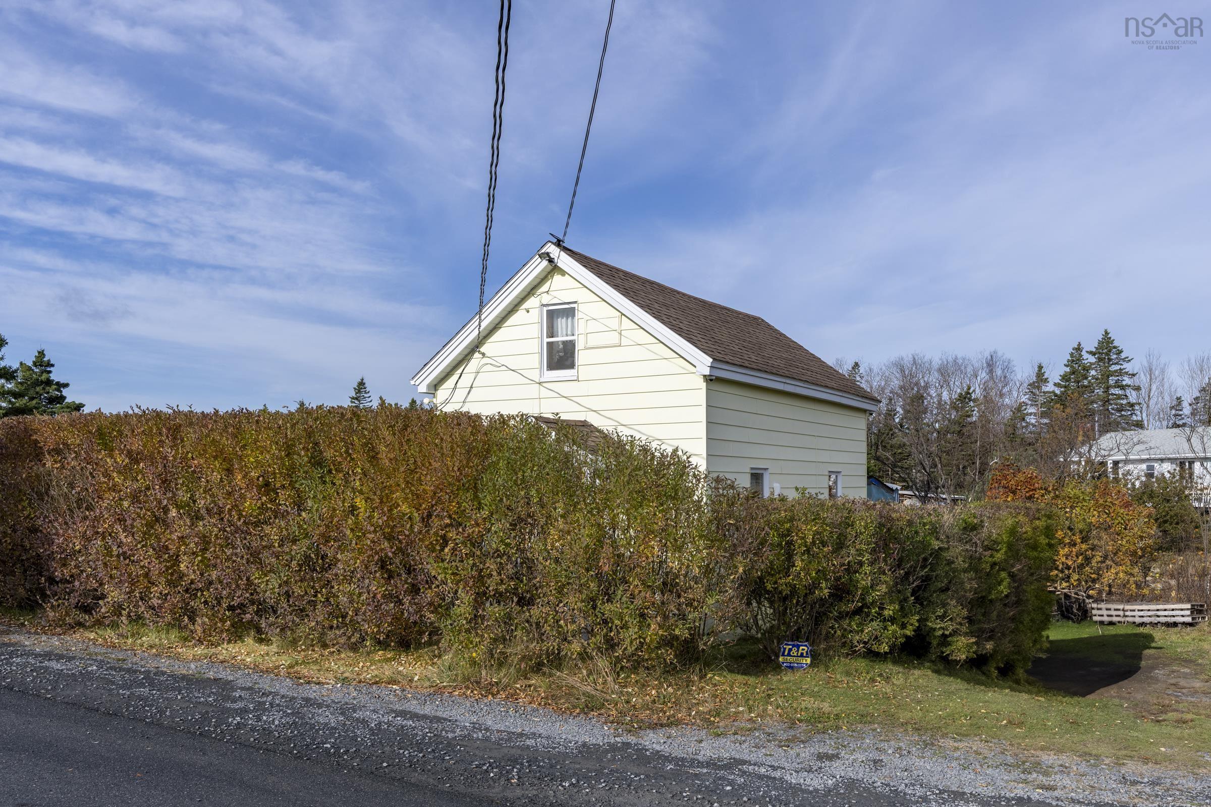 $279,000.00: 501 Stonehurst Road, Stonehurst North