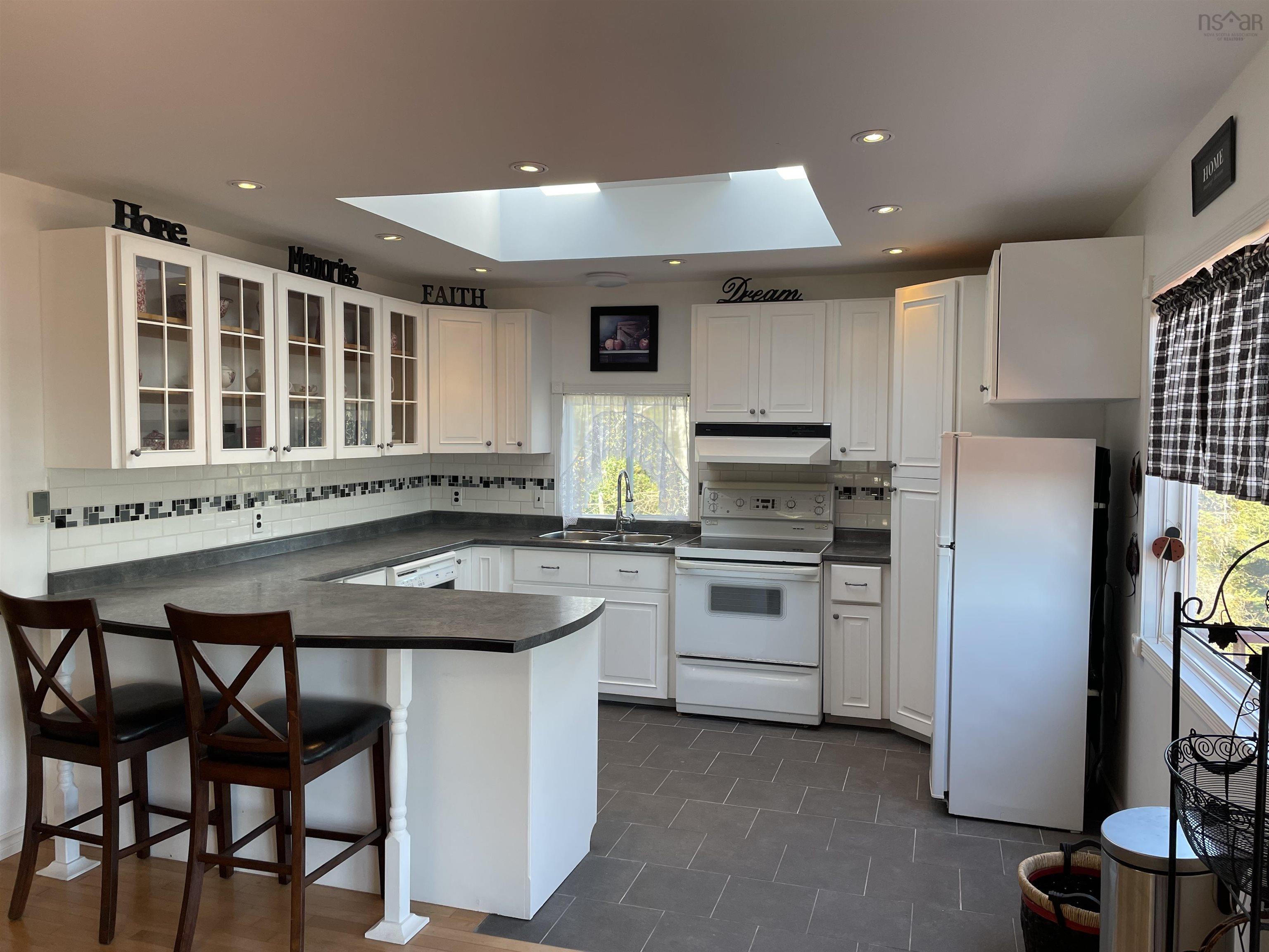 $249,000.00: 114 Hammond Road, Jordan Bay