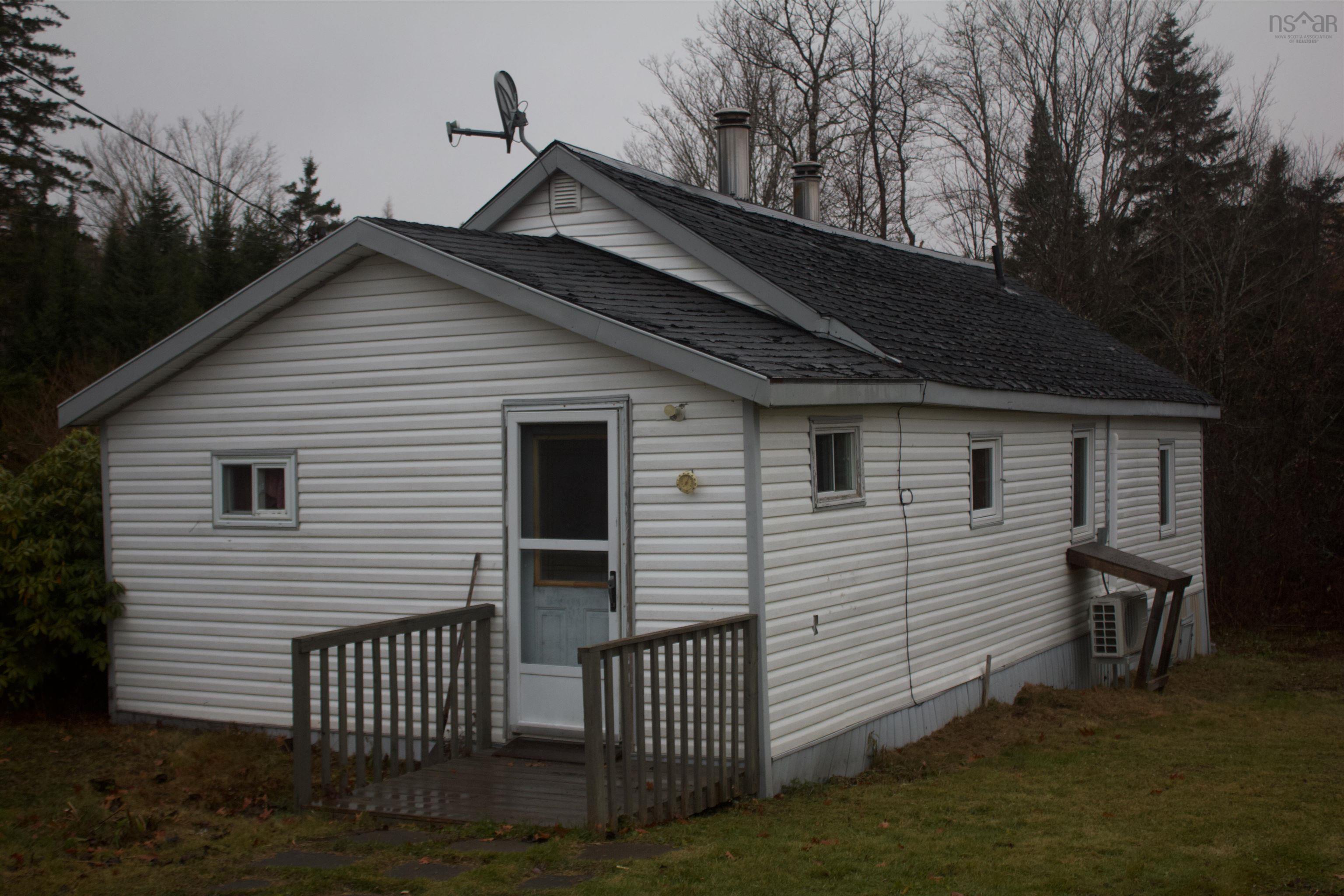 $109,000.00: 173 Pleasant Valley Road, Pleasant Valley