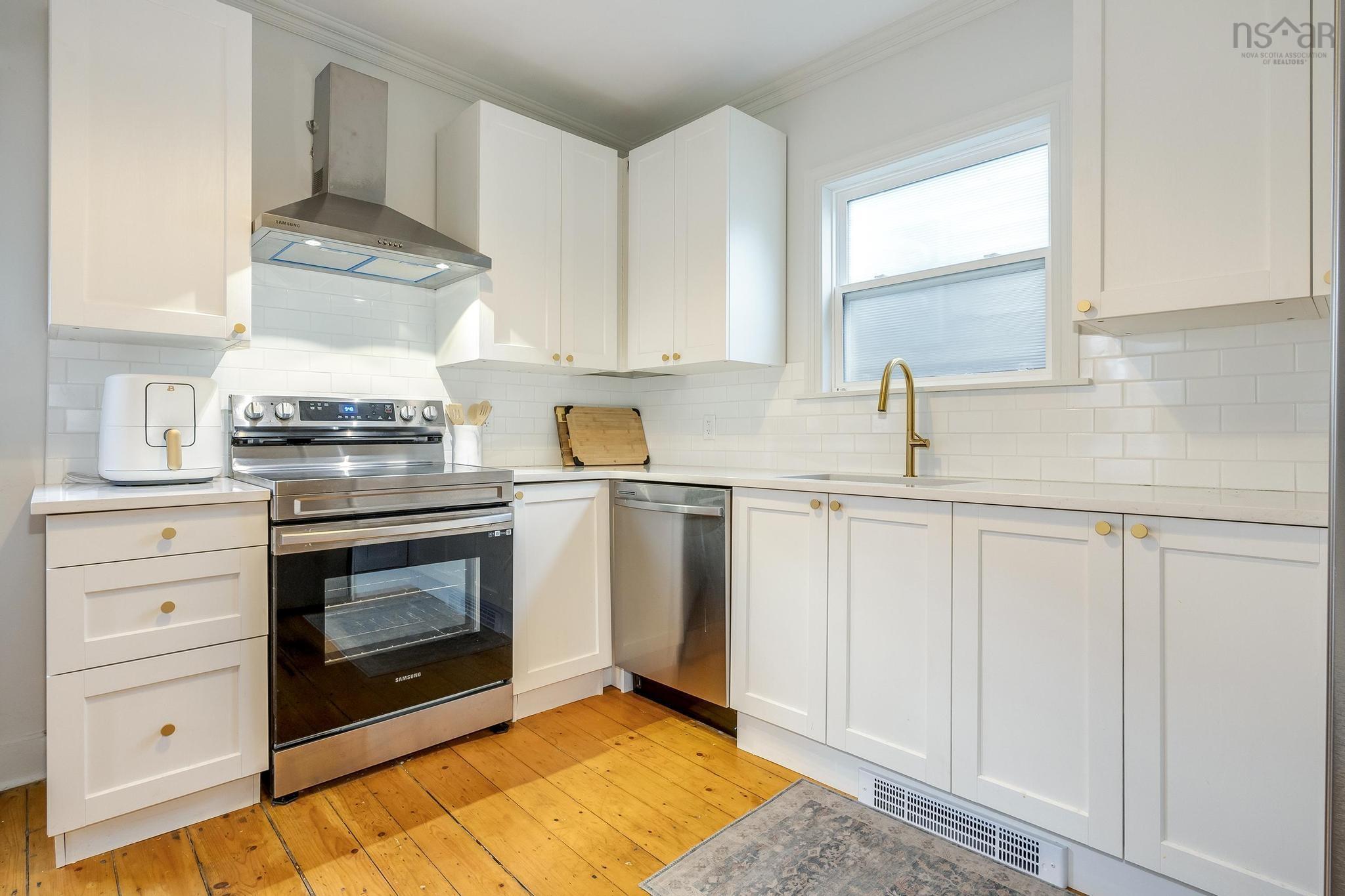 $624,000.00: 6371 Norwood Street, Halifax Peninsula