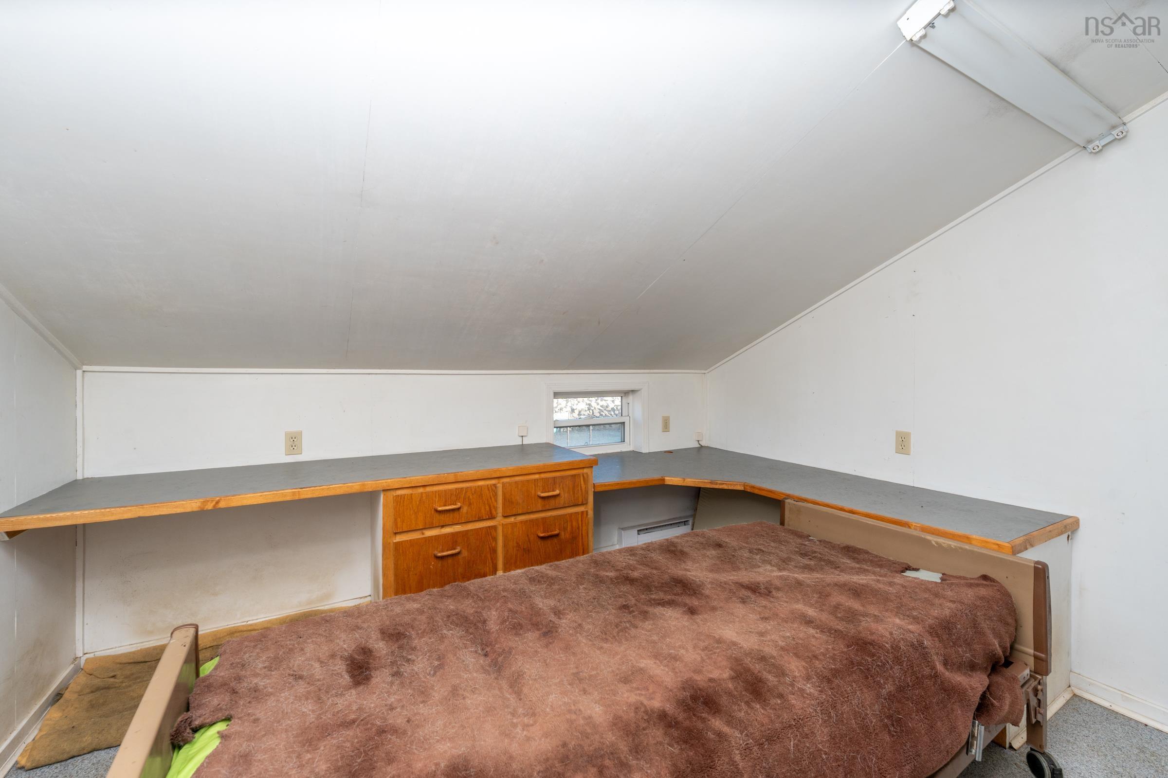 $125,000.00: 529 Cape St. Mary