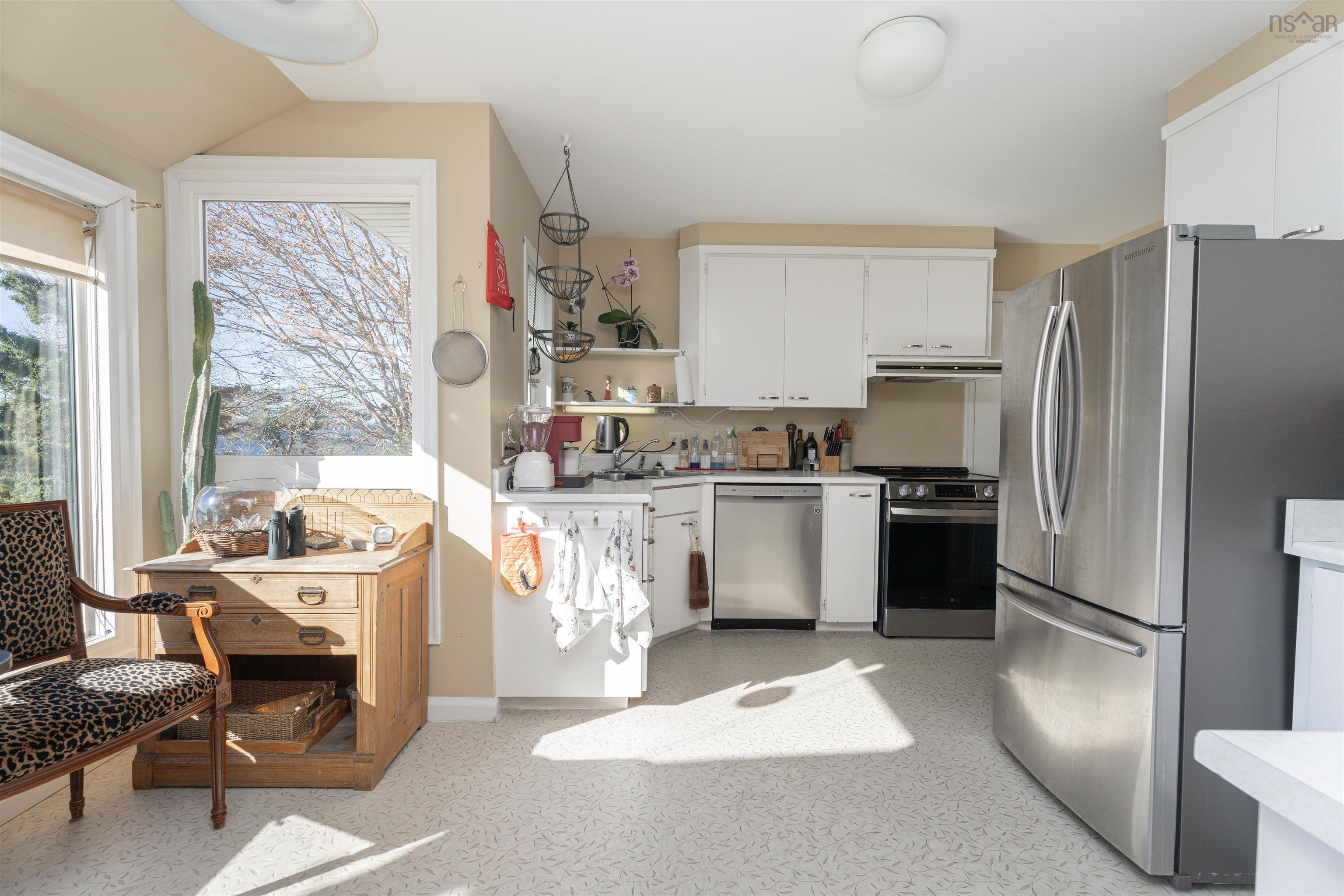 $1,150,000.00: 38 Moores Road, Glen Margaret