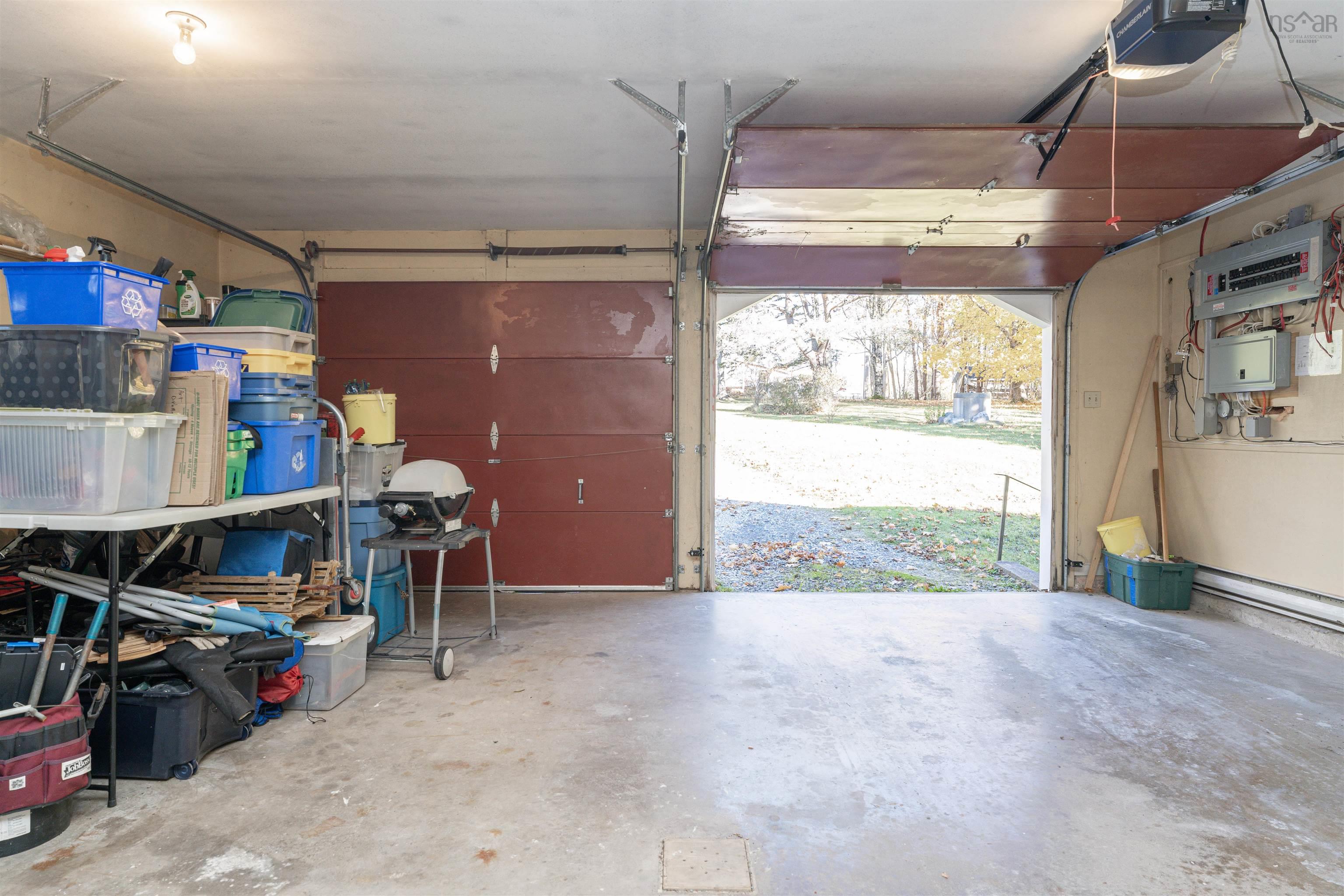 $1,150,000.00: 38 Moores Road, Glen Margaret