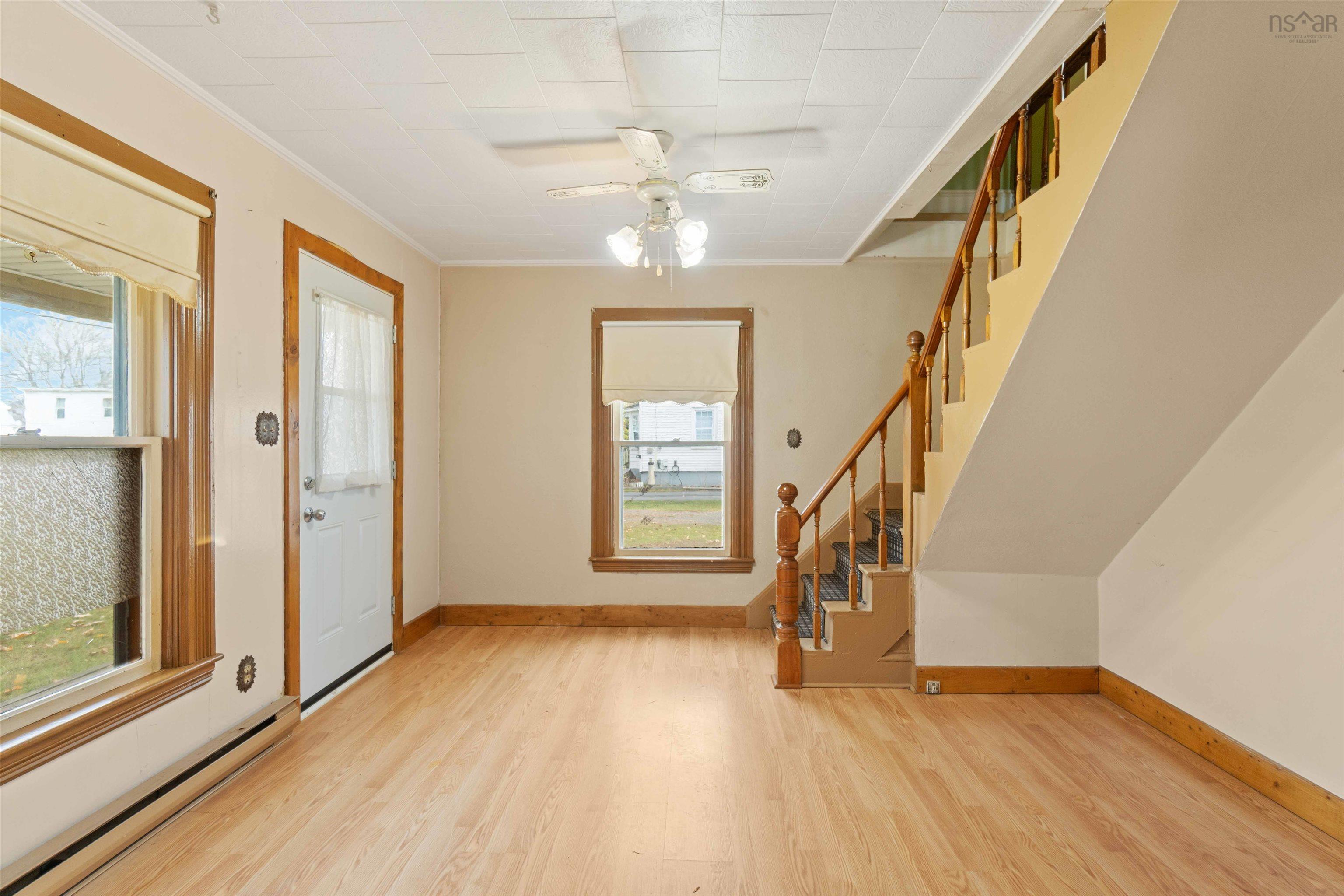$249,900.00: 560 Victoria Drive, Kingston