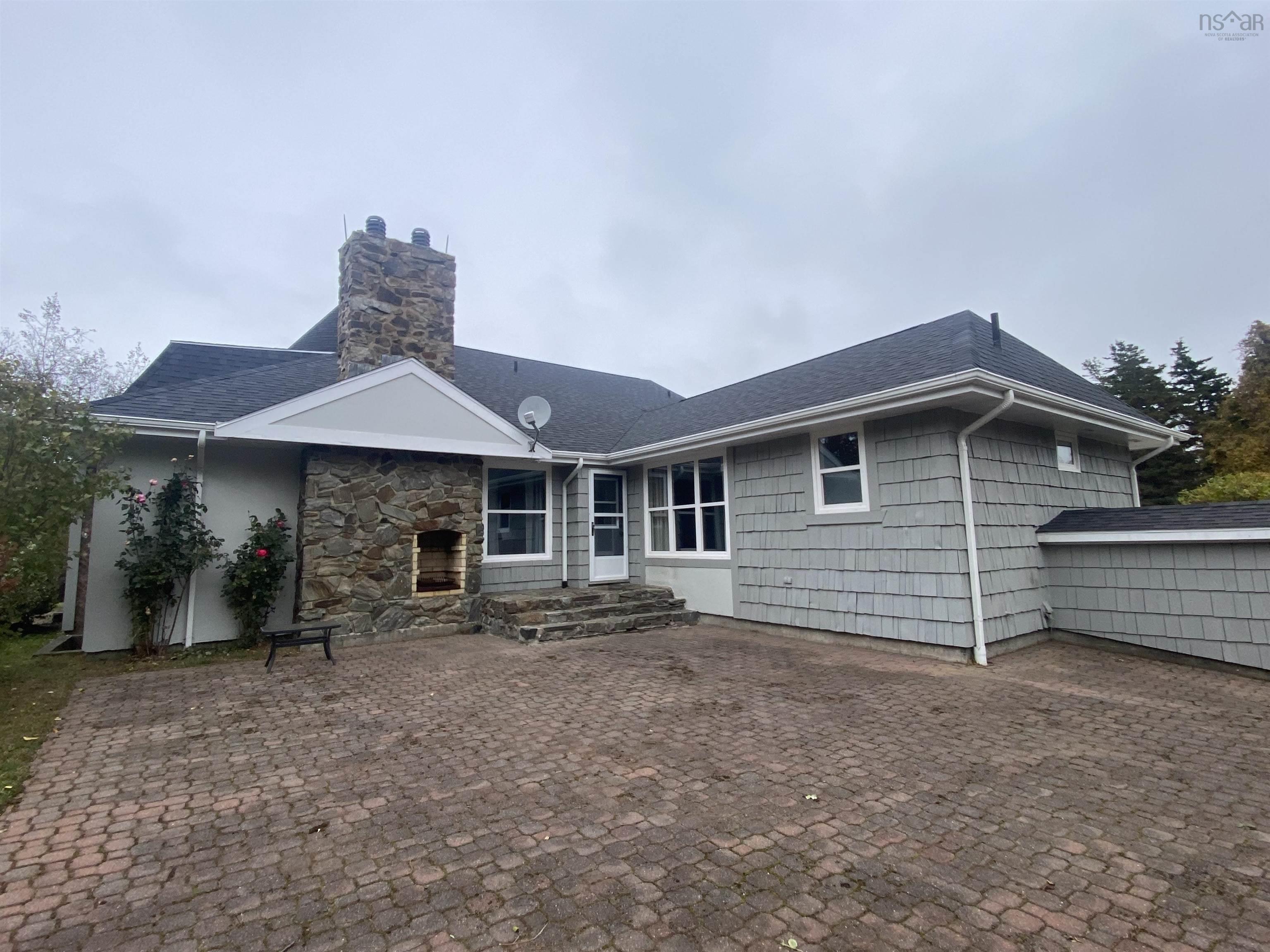 $629,000.00: 42 Saulnier Road, Meteghan River