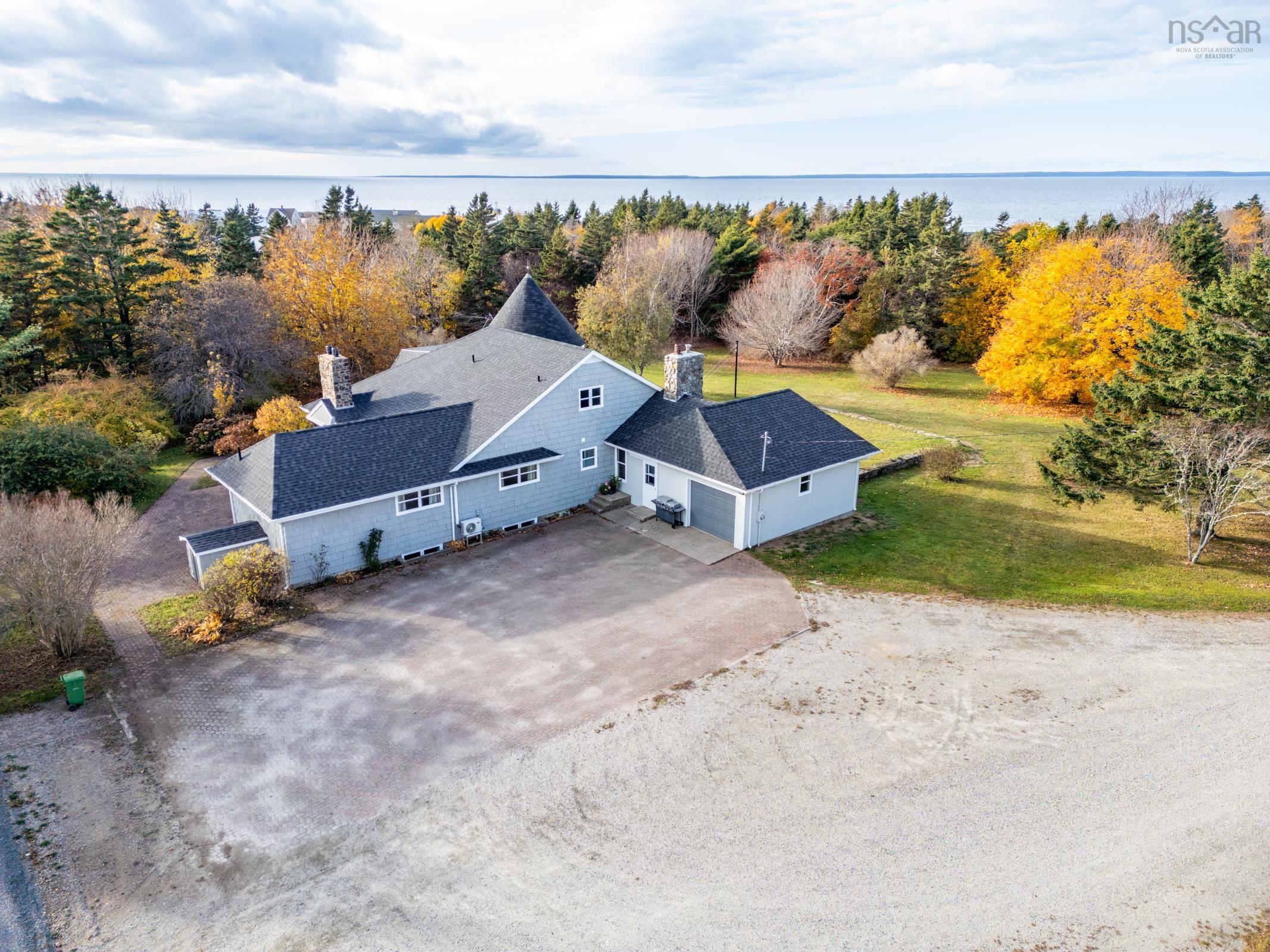 $629,000.00: 42 Saulnier Road, Meteghan River